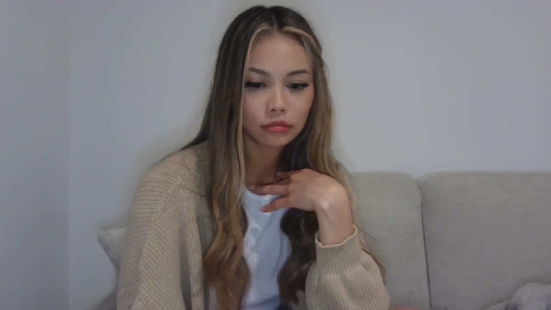 Gallery image thumbnail from XX_Angel's myfreecams stream on, 03/22/2024, 11:38 image 4 of 20