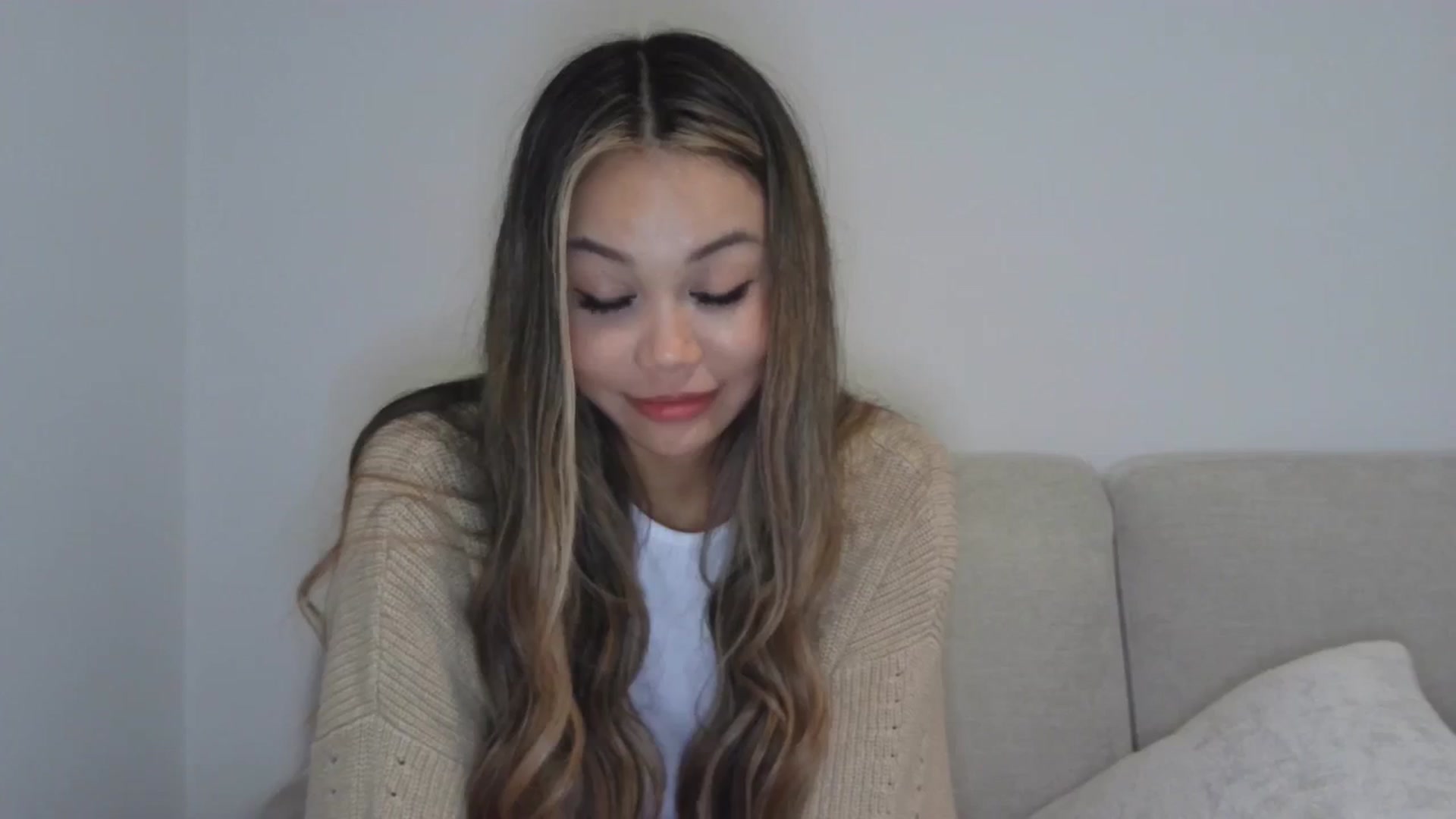 Gallery image thumbnail from XX_Angel's myfreecams stream on, 03/22/2024, 11:38 image 10 of 20