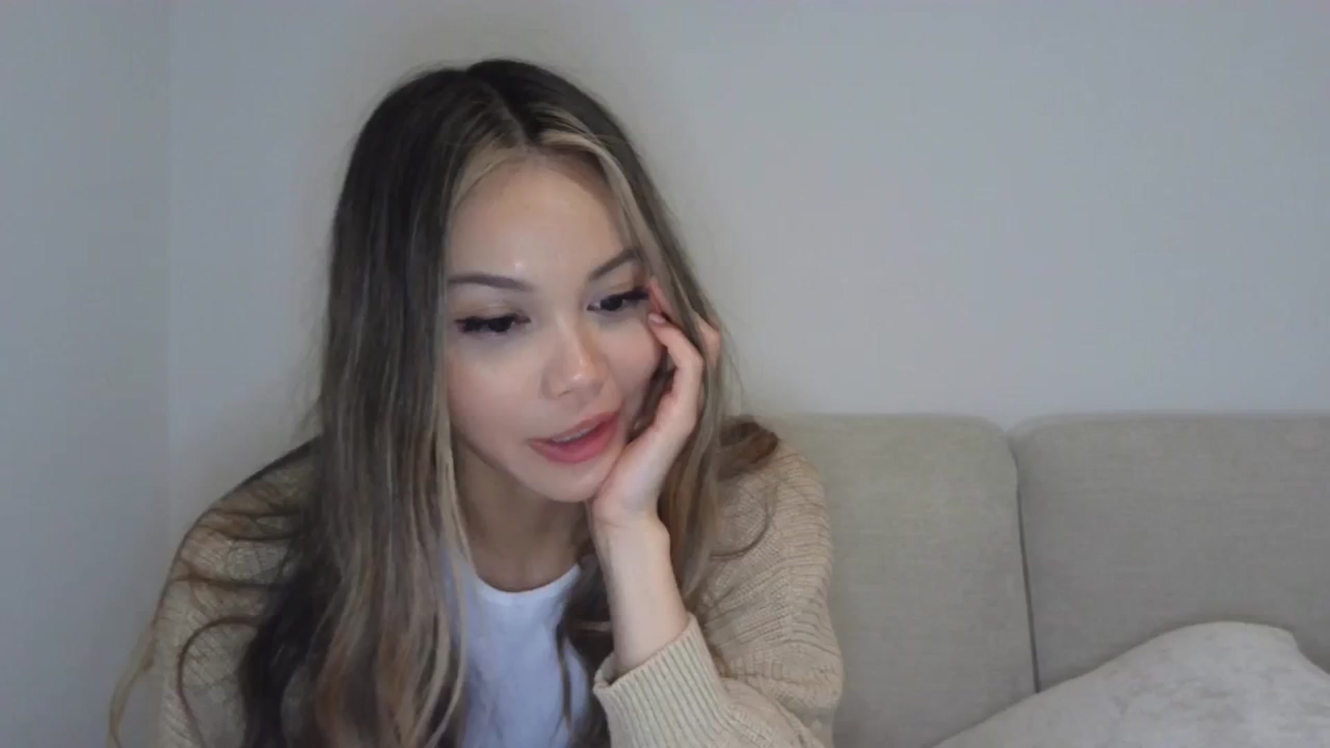 Gallery image thumbnail from XX_Angel's myfreecams stream on, 03/22/2024, 11:38 image 15 of 20