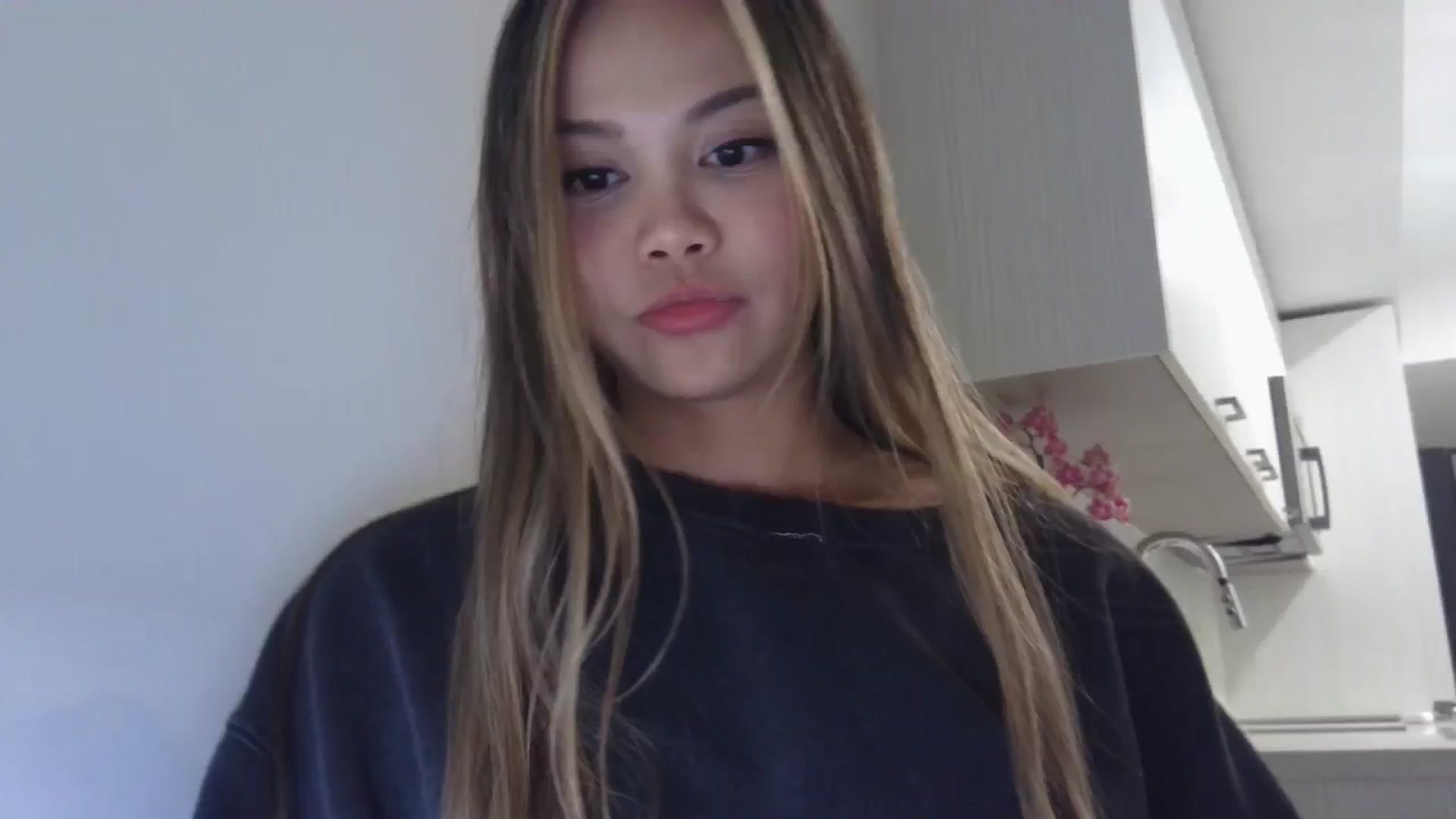Gallery image thumbnail from XX_Angel's myfreecams stream on, 03/28/2024, 09:13 image 12 of 20