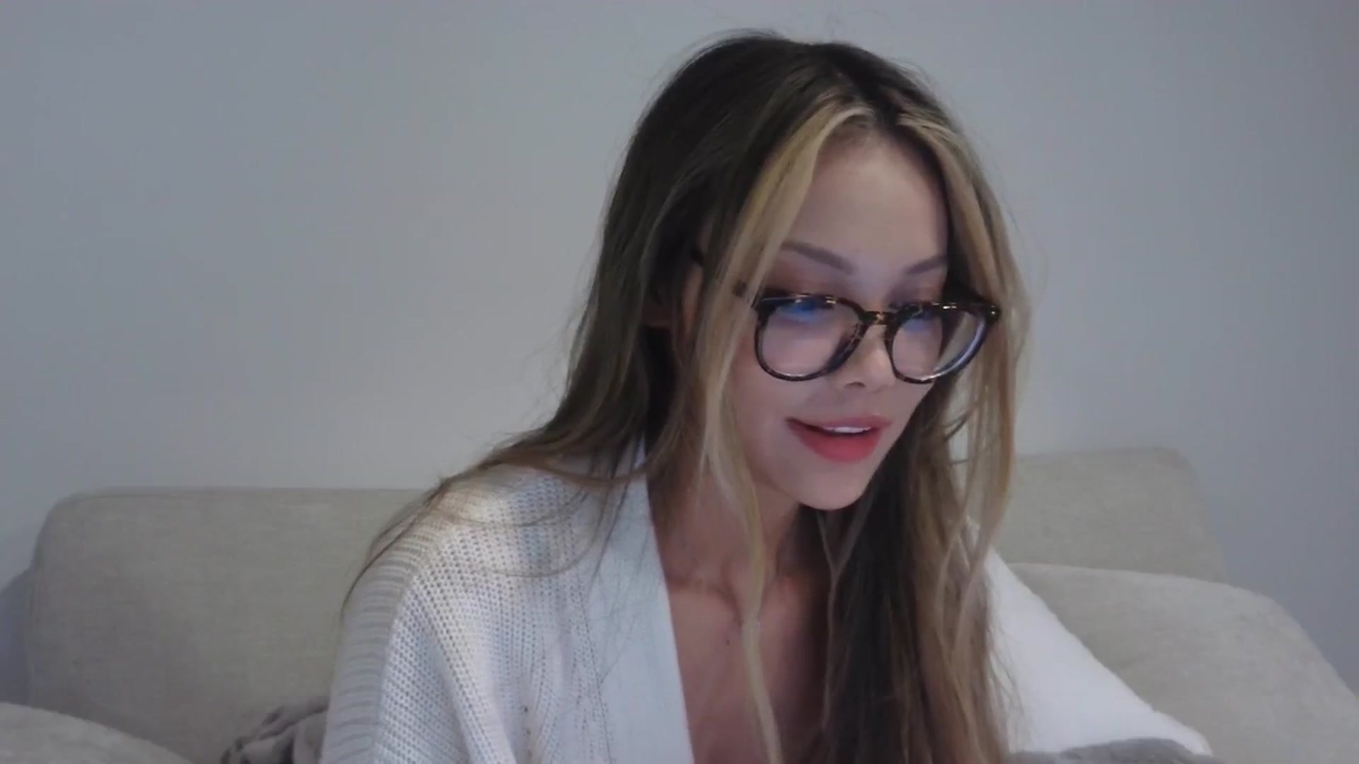 Gallery image thumbnail from XX_Angel's myfreecams stream on, 03/30/2024, 11:36 image 11 of 20