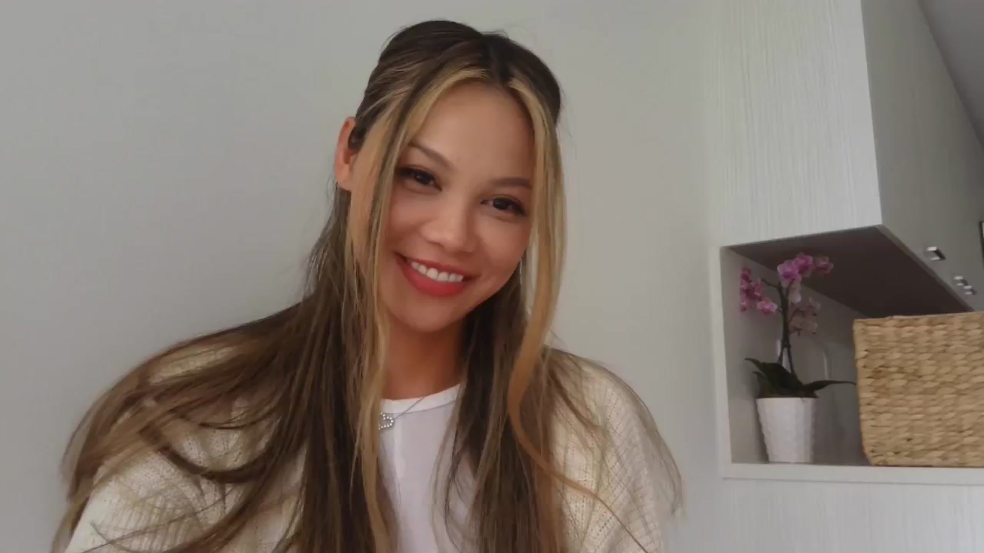 Gallery image thumbnail from XX_Angel's myfreecams stream on, 03/30/2024, 14:15 image 12 of 20