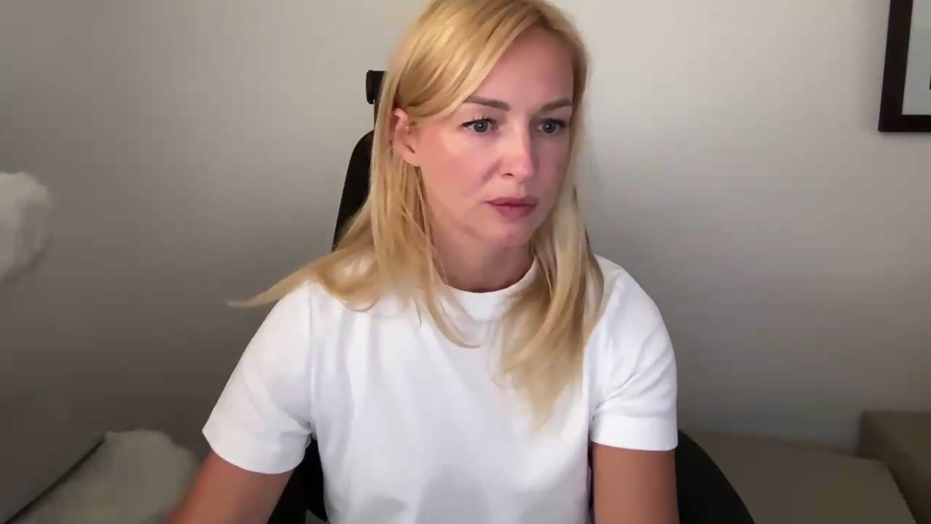 Gallery image thumbnail from XXsweetgirlXX's myfreecams stream on, 08/09/2026, 14:16 image 20 of 20
