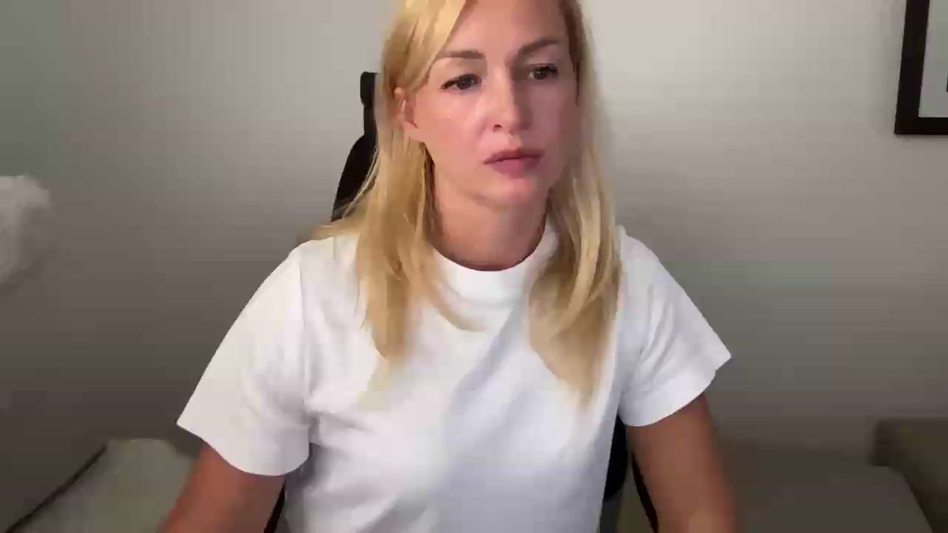 Gallery image thumbnail from XXsweetgirlXX's myfreecams stream on, 08/09/2026, 15:43 image 1 of 20