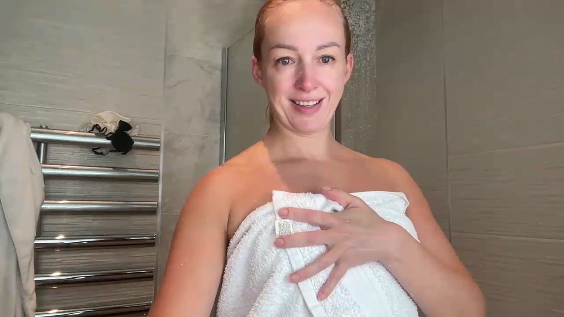 Gallery image thumbnail from XXsweetgirlXX's myfreecams stream on, 08/11/2026, 08:23 image 20 of 20
