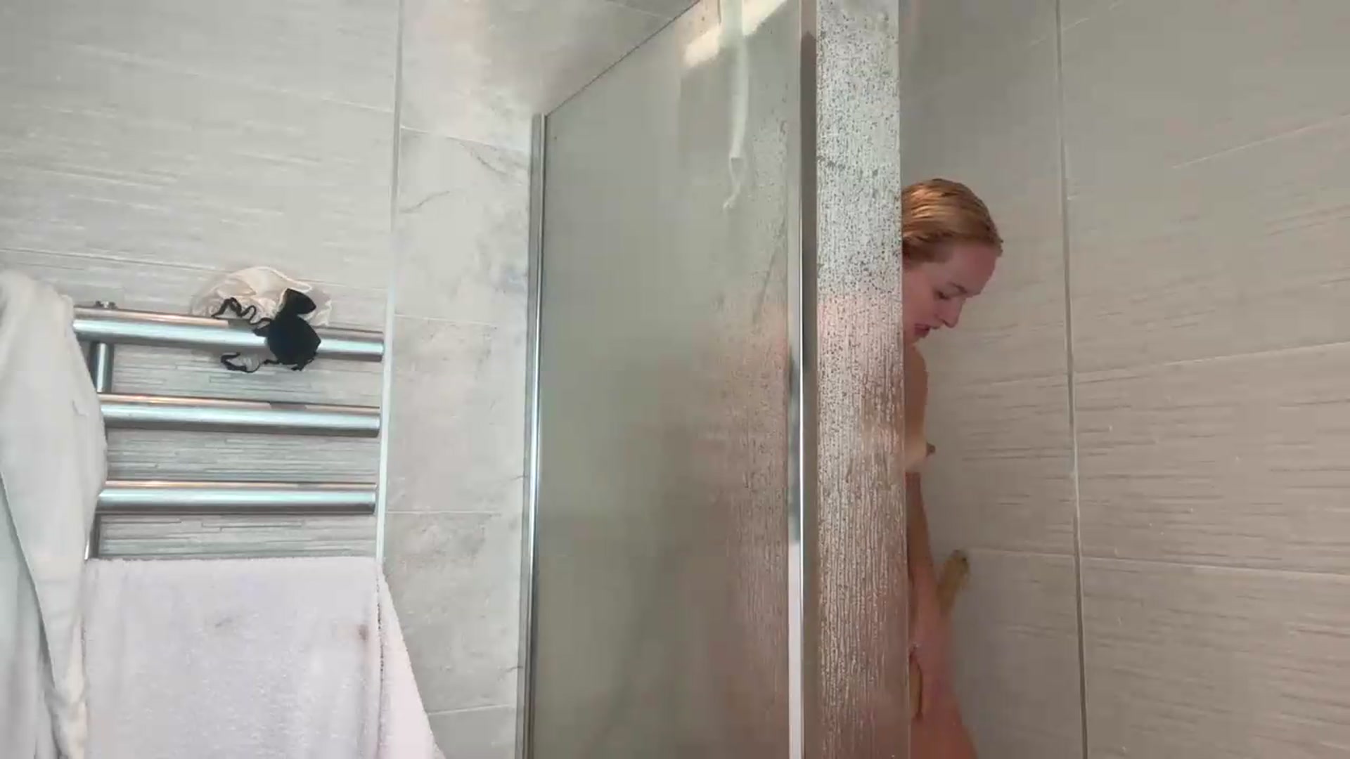 Gallery image thumbnail from XXsweetgirlXX's myfreecams stream on, 08/11/2026, 08:23 image 9 of 20