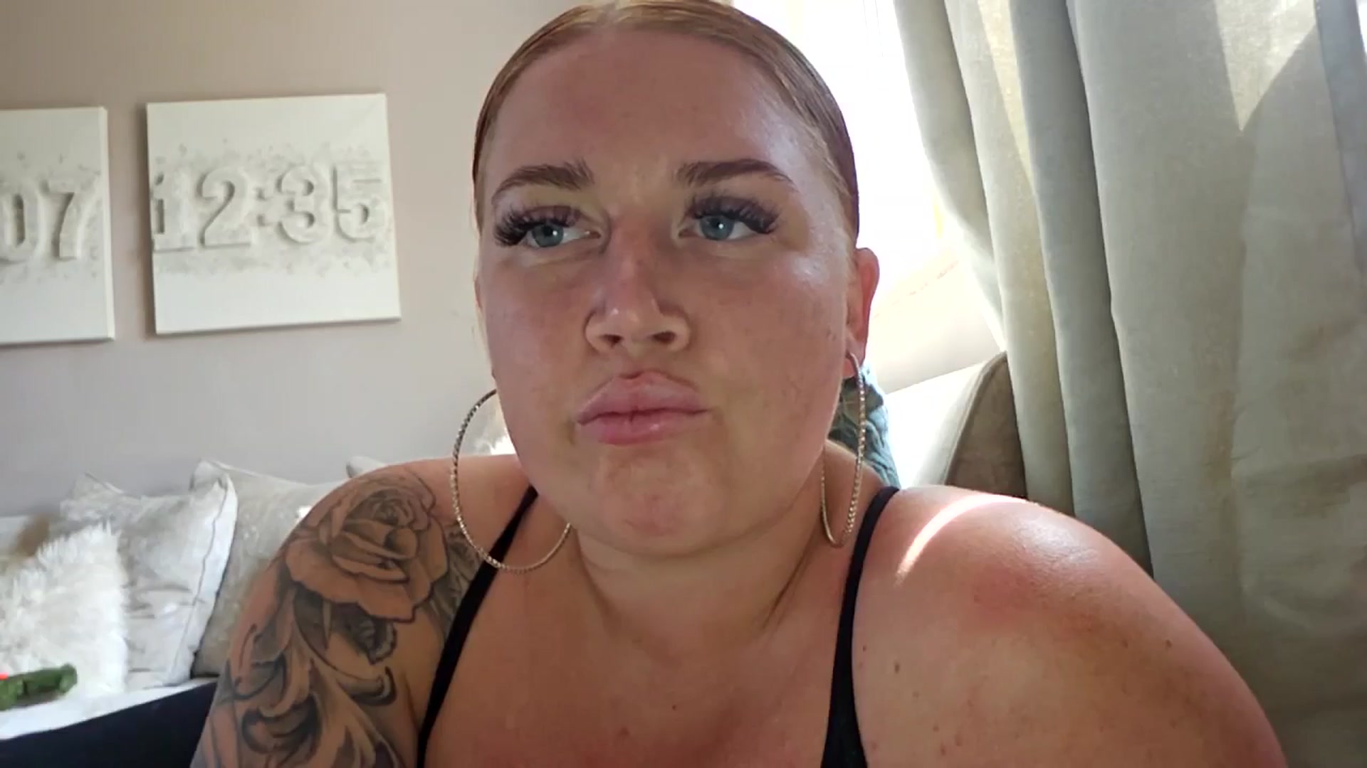 Gallery image thumbnail from X_TALLOULAH_X's myfreecams stream on, 05/08/2024, 11:09 image 8 of 20