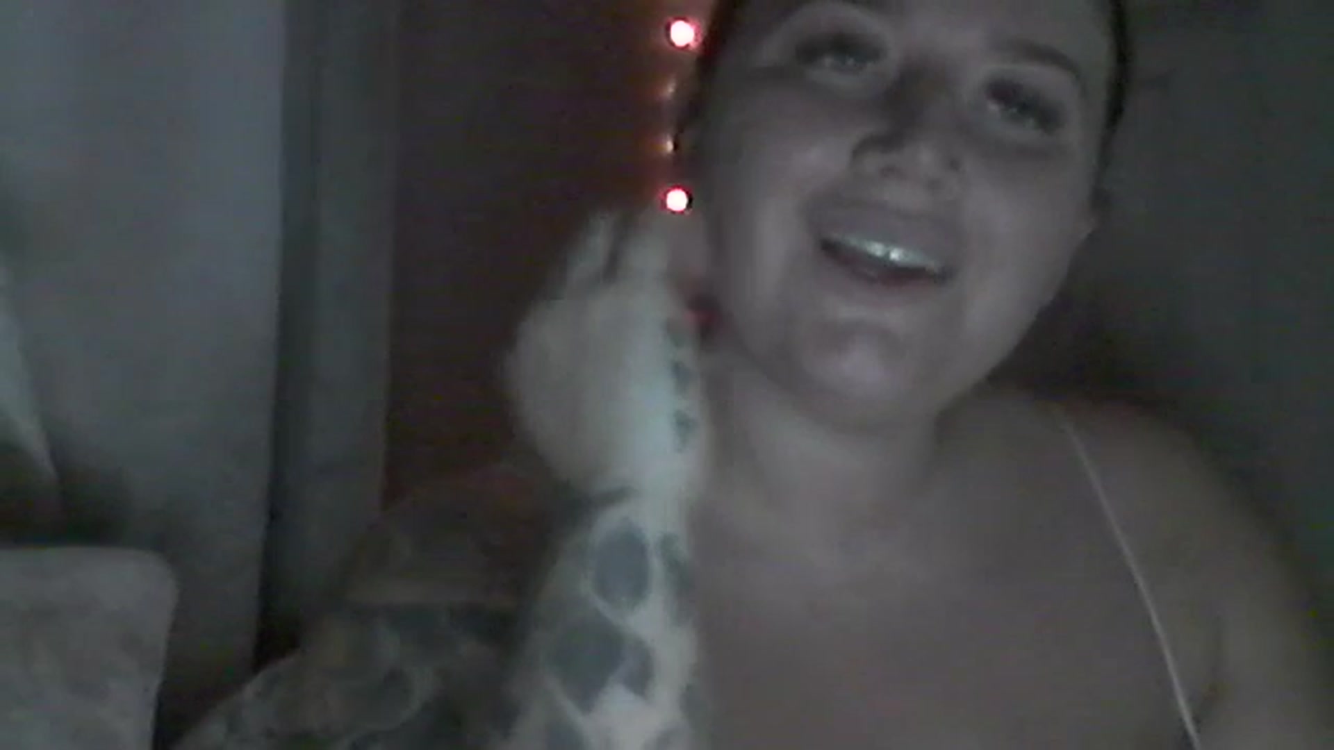Gallery image thumbnail from X_TALLOULAH_X's myfreecams stream on, 05/29/2024, 19:38 image 10 of 20