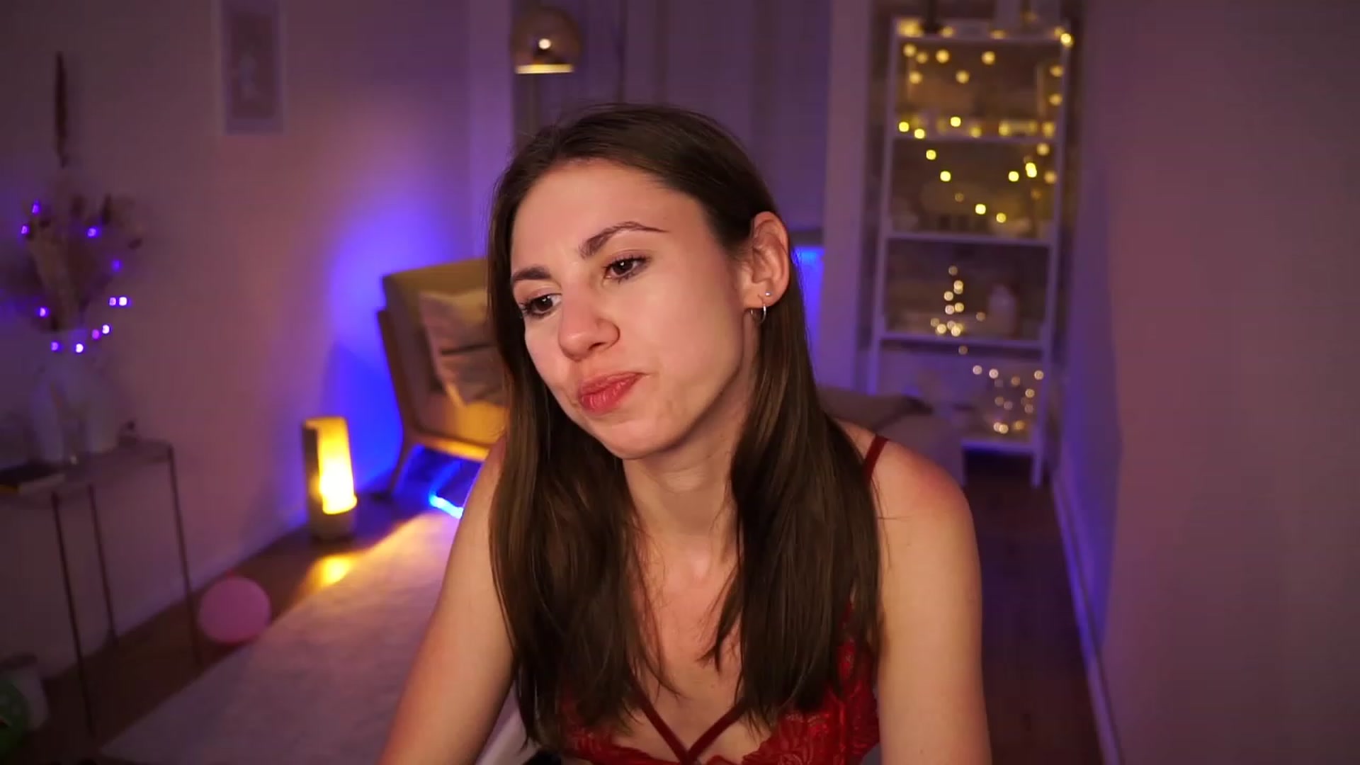 Gallery image thumbnail from X_lilly_x's myfreecams stream on, 05/01/2023, 17:47 image 16 of 20