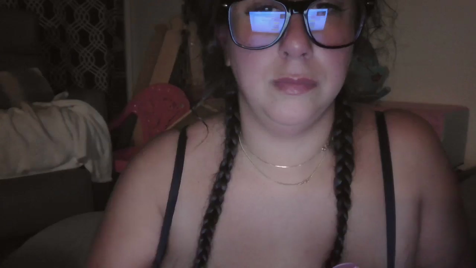 Gallery image thumbnail from Xamiblu1's myfreecams stream on, 05/25/2025, 02:23 image 14 of 20