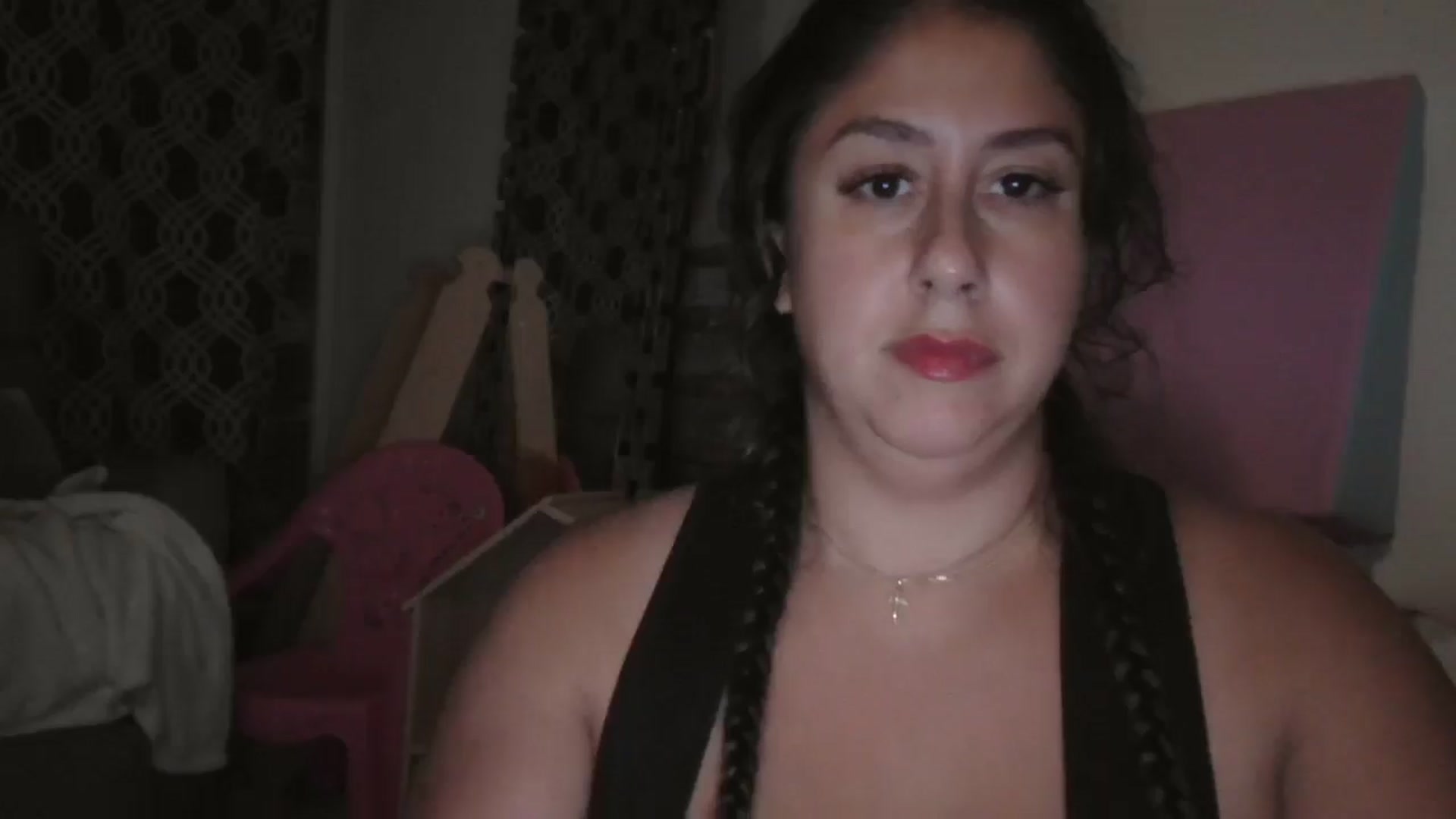 Gallery image thumbnail from Xamiblu1's myfreecams stream on, 05/25/2025, 06:29 image 18 of 20