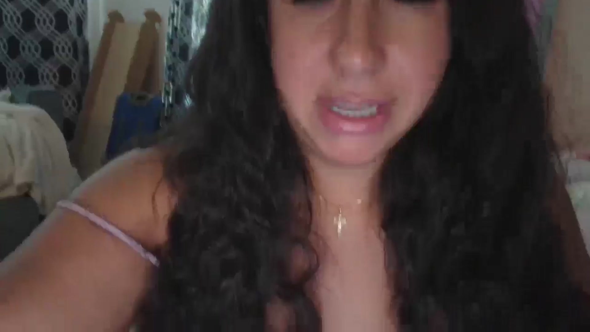 Gallery image thumbnail from Xamiblu1's myfreecams stream on, 05/25/2025, 15:32 image 5 of 20