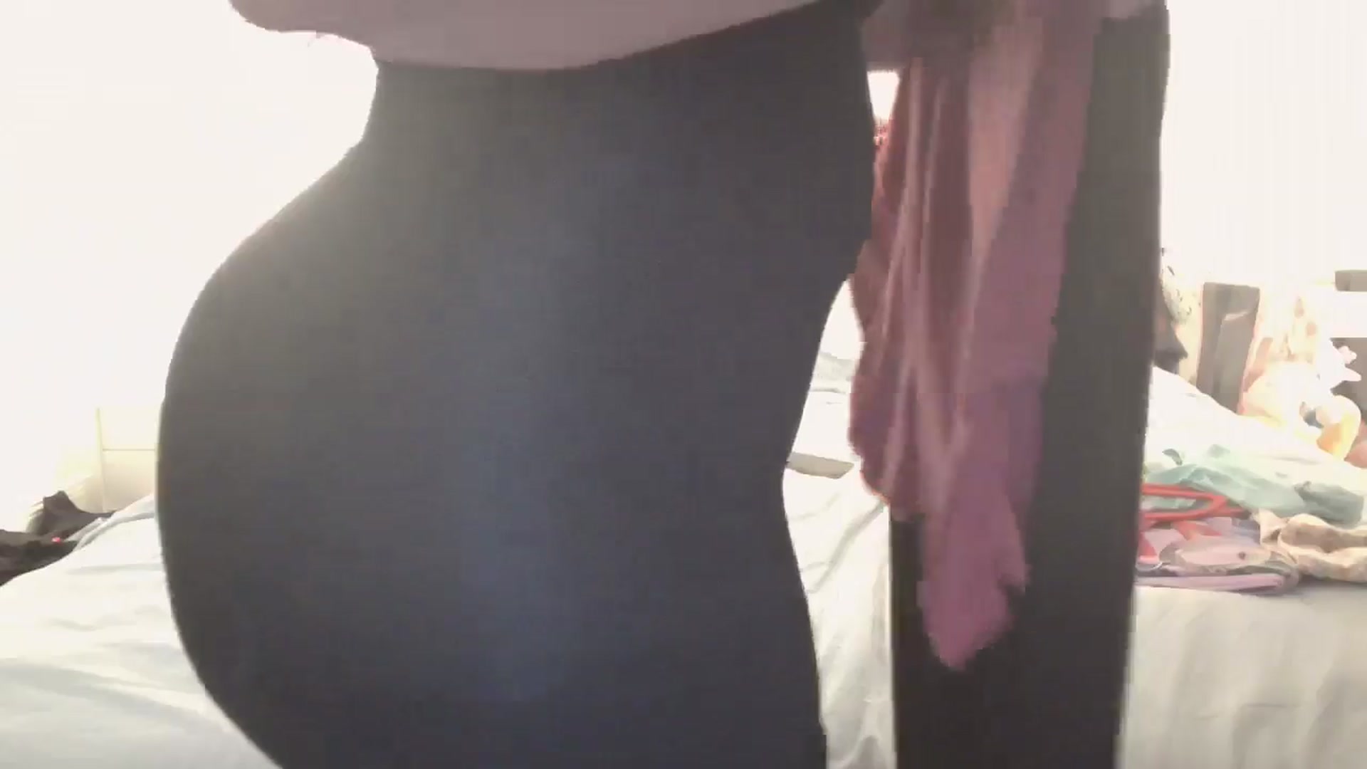 Gallery image thumbnail from Xamiblu1's myfreecams stream on, 06/05/2025, 01:13 image 14 of 20