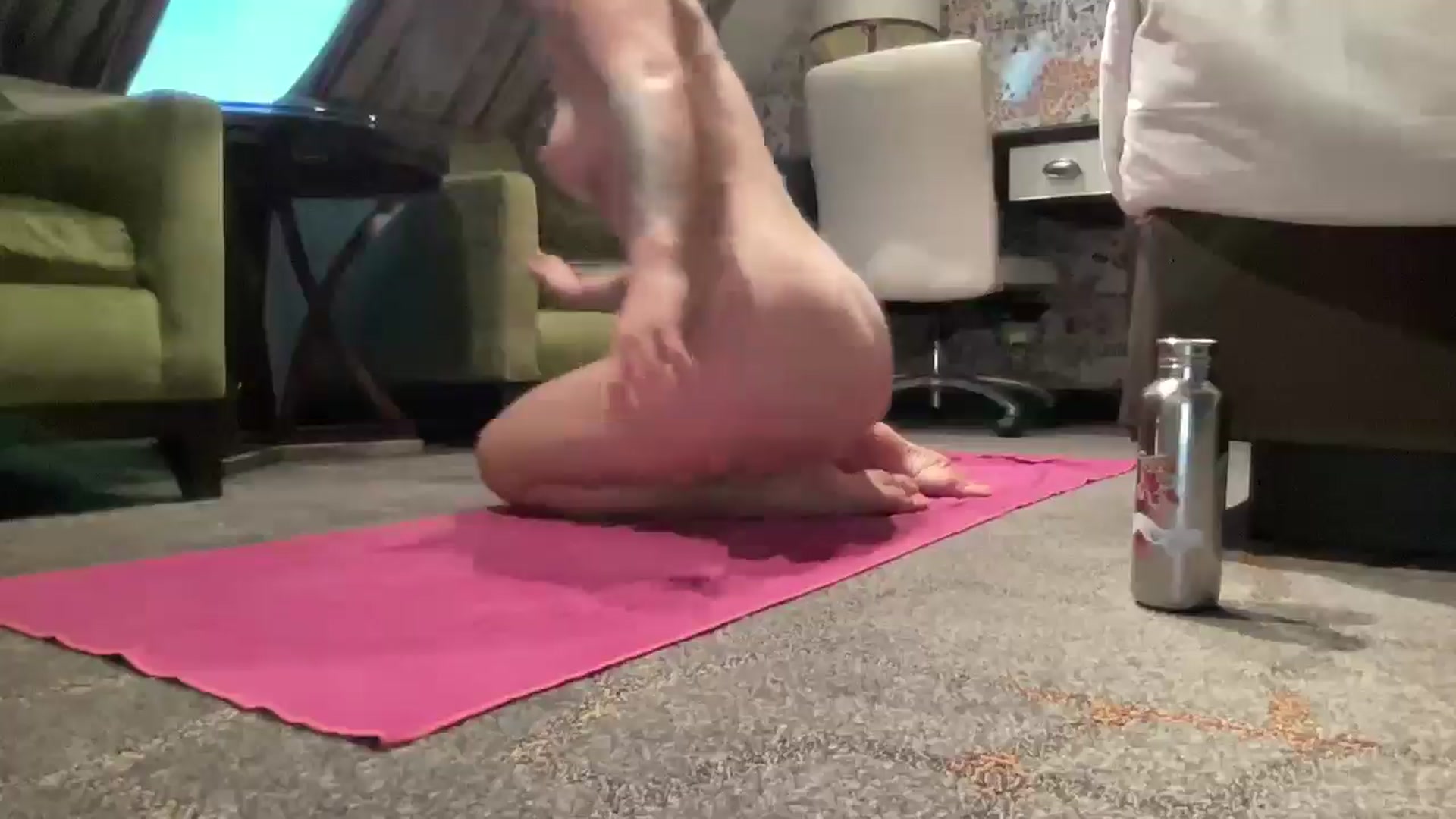 Gallery image thumbnail from Xanthe__rhea's myfreecams stream on, 05/06/2025, 16:36 image 6 of 20