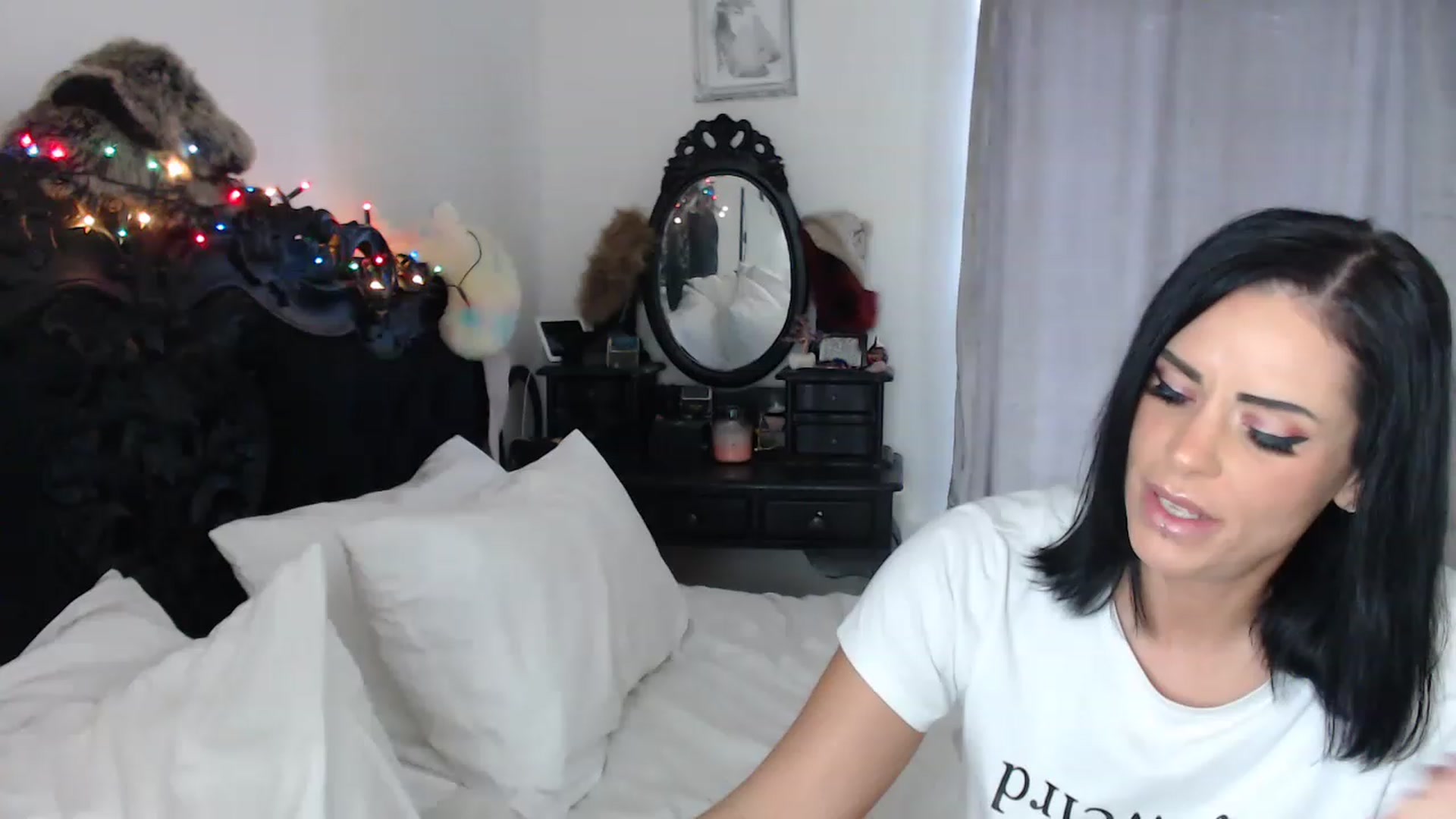 Gallery image thumbnail from Xbabe_Skyler's myfreecams stream on, 12/07/2022, 12:38 image 15 of 20
