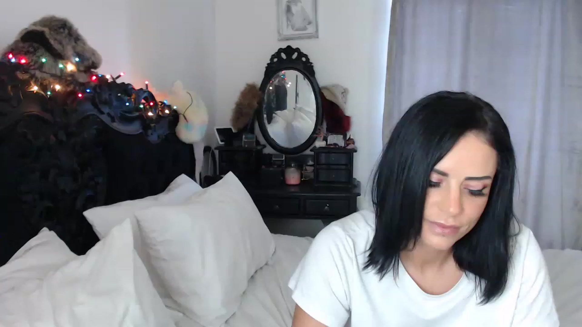 Gallery image thumbnail from Xbabe_Skyler's myfreecams stream on, 12/07/2022, 12:38 image 20 of 20