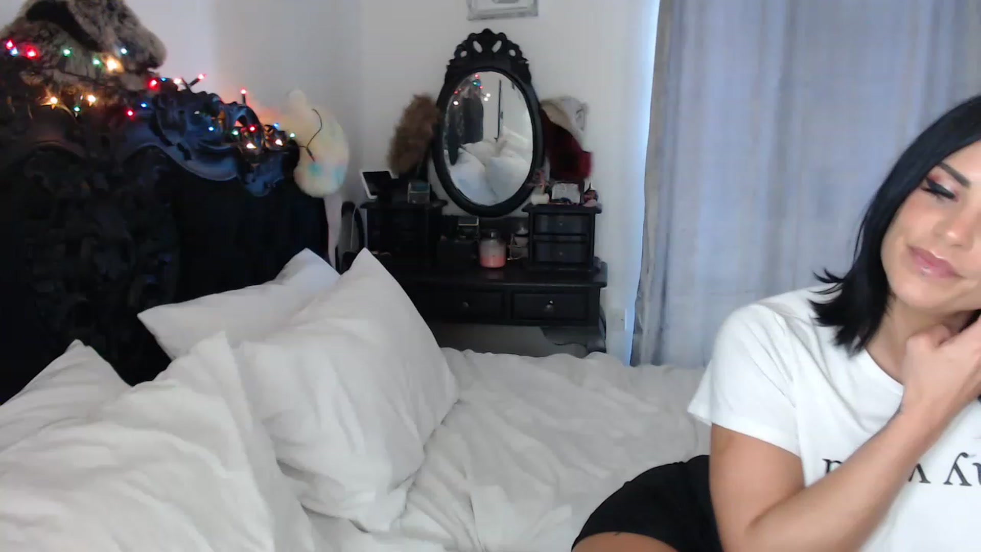 Gallery image thumbnail from Xbabe_Skyler's myfreecams stream on, 12/07/2022, 13:08 image 15 of 20