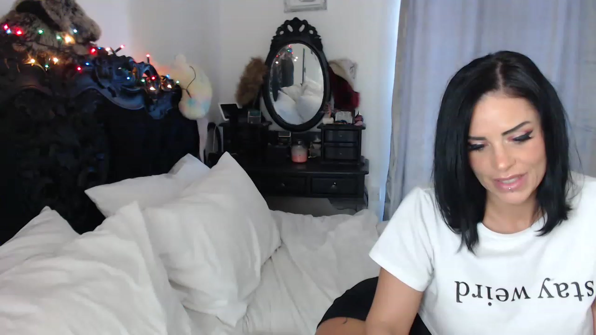 Gallery image thumbnail from Xbabe_Skyler's myfreecams stream on, 12/07/2022, 13:08 image 19 of 20
