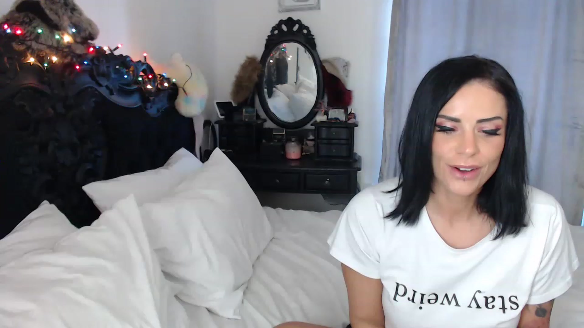 Gallery image thumbnail from Xbabe_Skyler's myfreecams stream on, 12/07/2022, 13:08 image 8 of 20