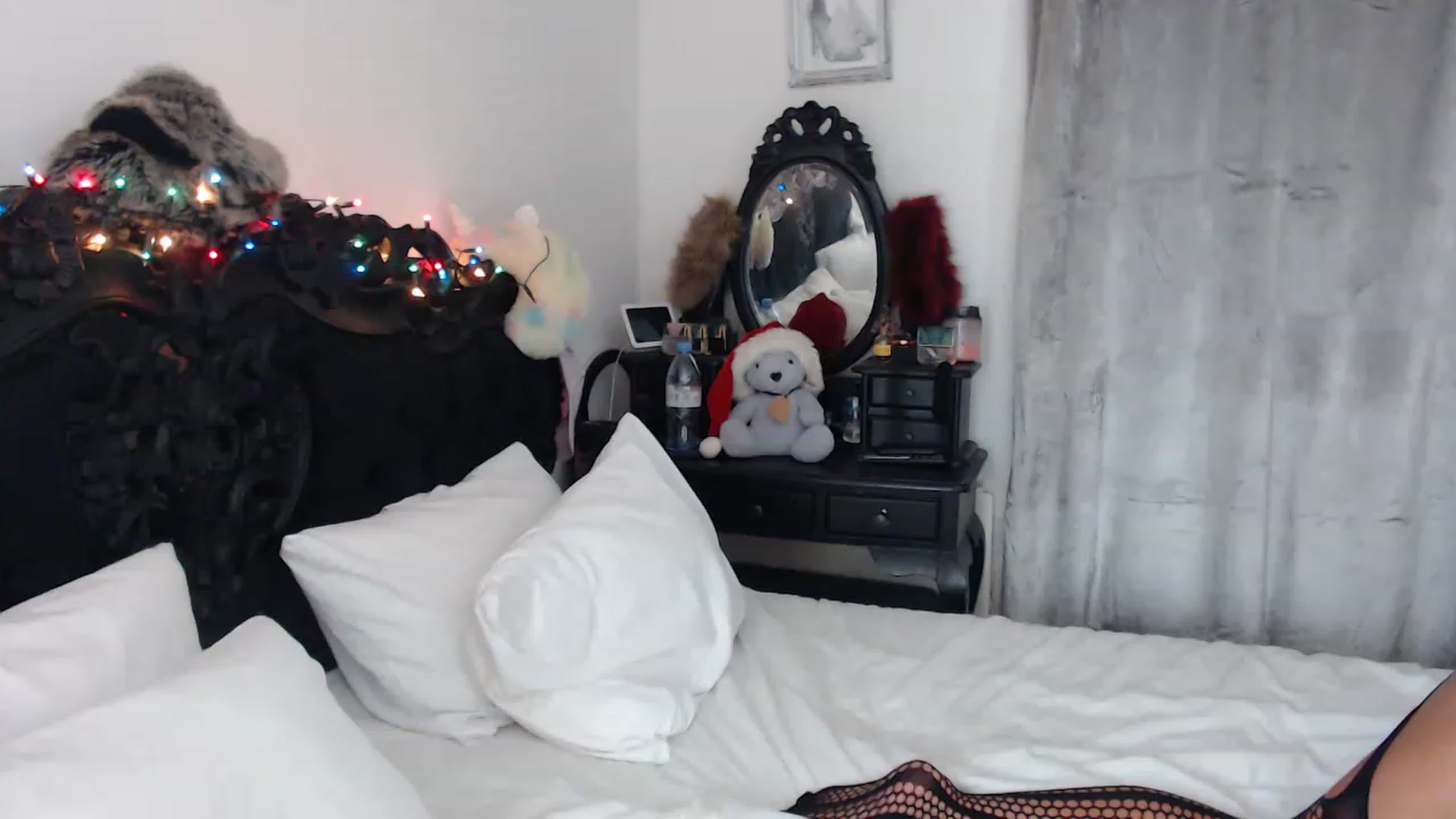 Gallery image thumbnail from Xbabe_Skyler's myfreecams stream on, 12/21/2022, 15:51 image 2 of 20
