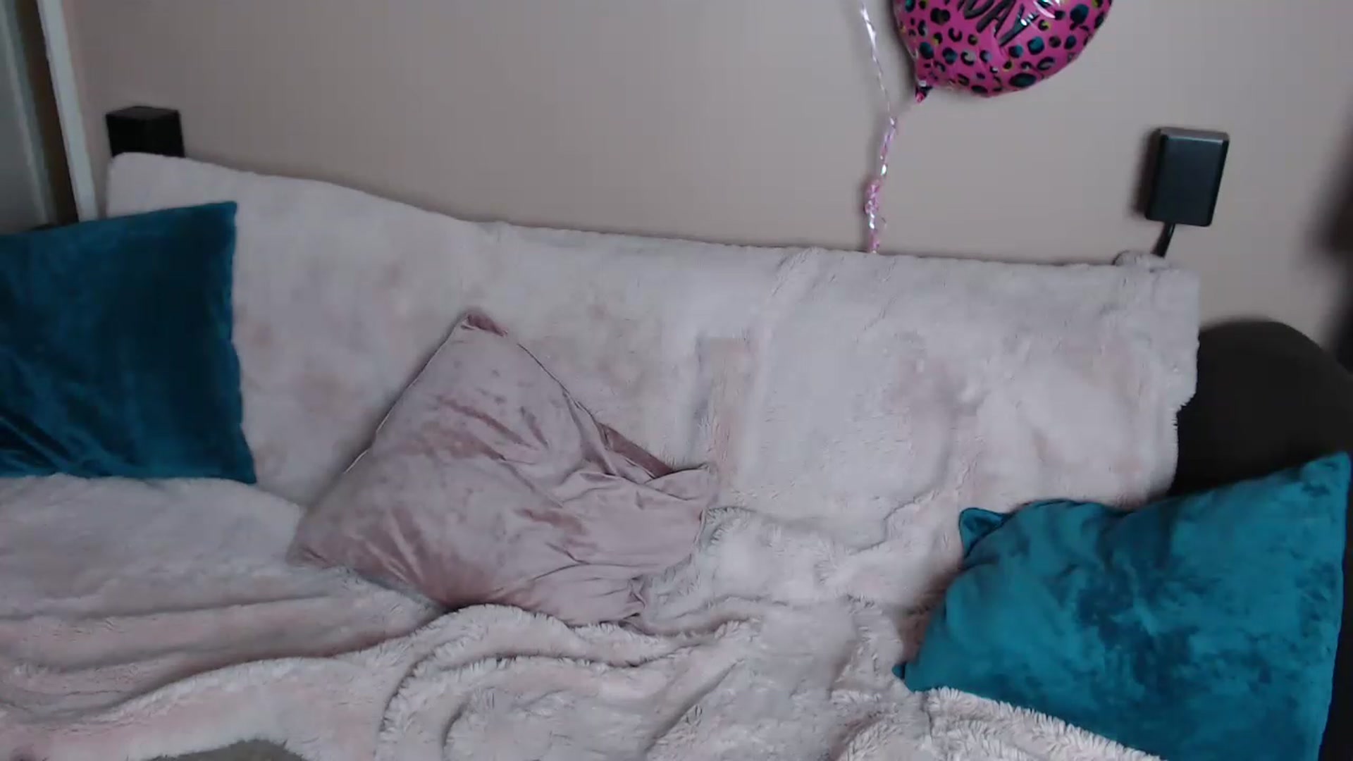 Gallery image thumbnail from Xbabe_Skyler's myfreecams stream on, 01/12/2023, 12:45 image 18 of 20