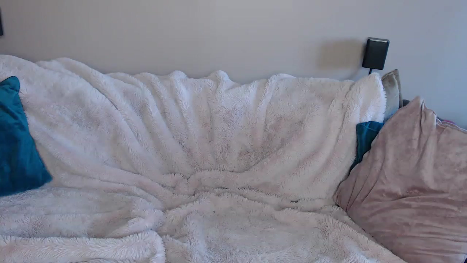 Gallery image thumbnail from Xbabe_Skyler's myfreecams stream on, 03/27/2023, 12:34 image 17 of 20