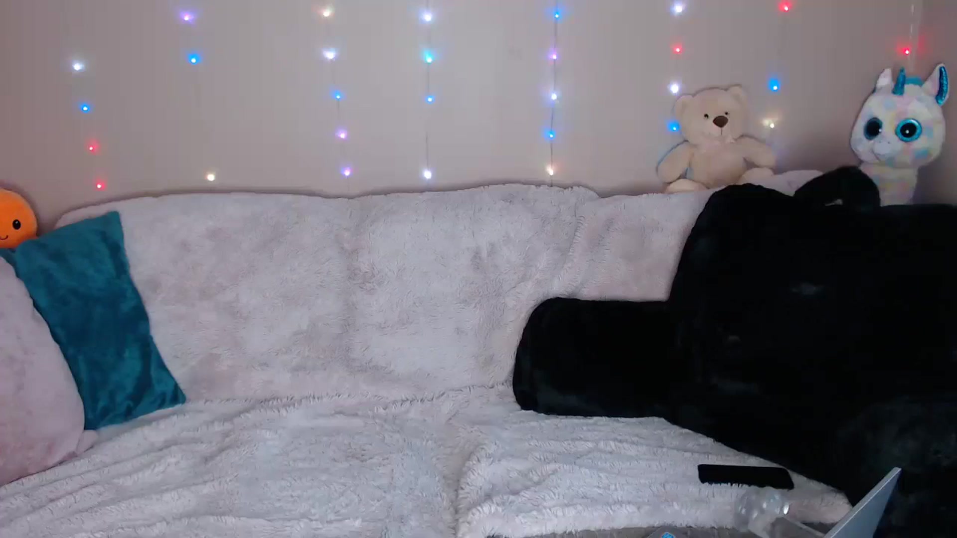 Gallery image thumbnail from Xbabe_Skyler's myfreecams stream on, 10/30/2023, 13:18 image 10 of 20