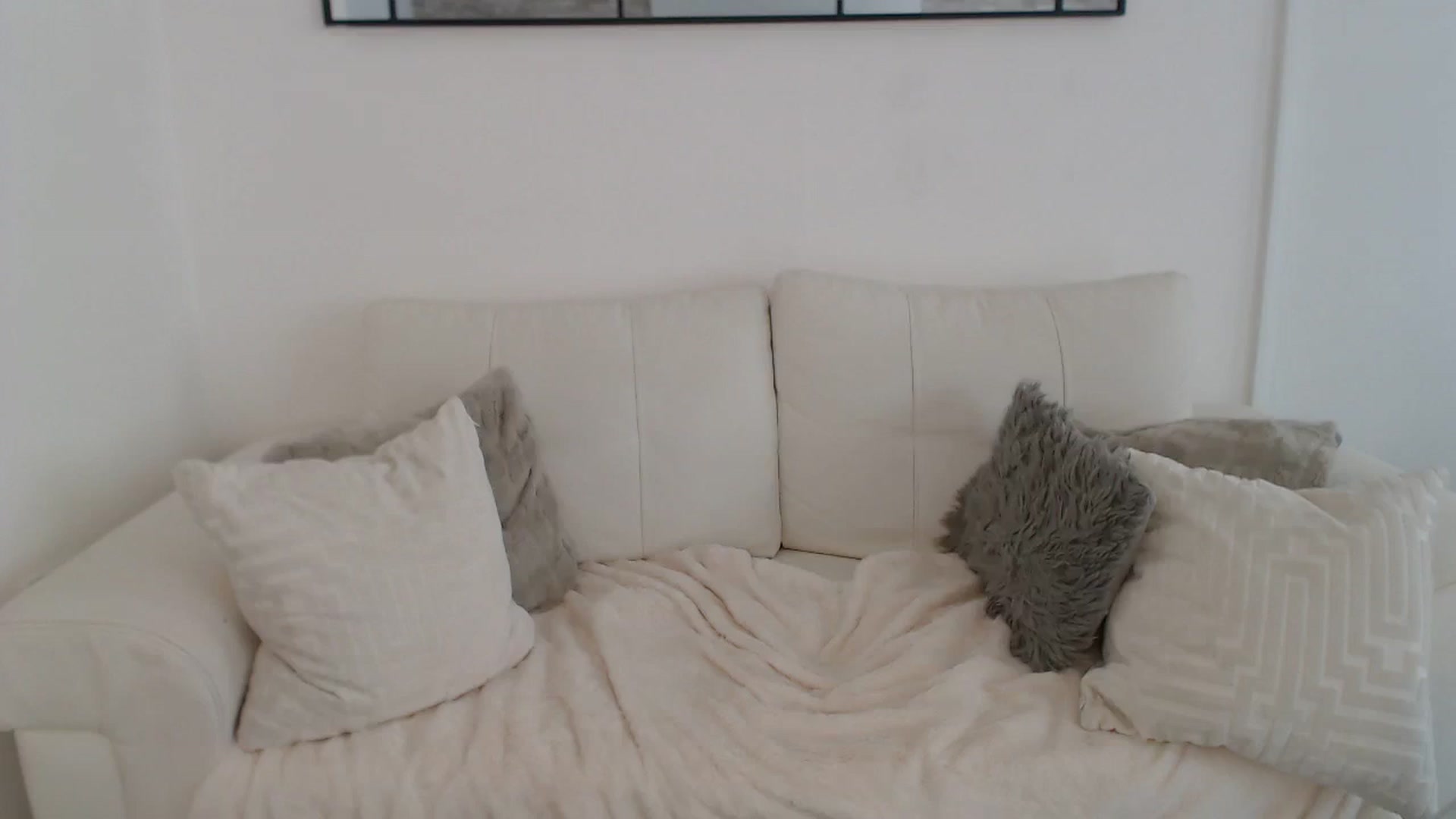 Gallery image thumbnail from Xbabe_Skyler's myfreecams stream on, 04/08/2024, 14:00 image 12 of 20
