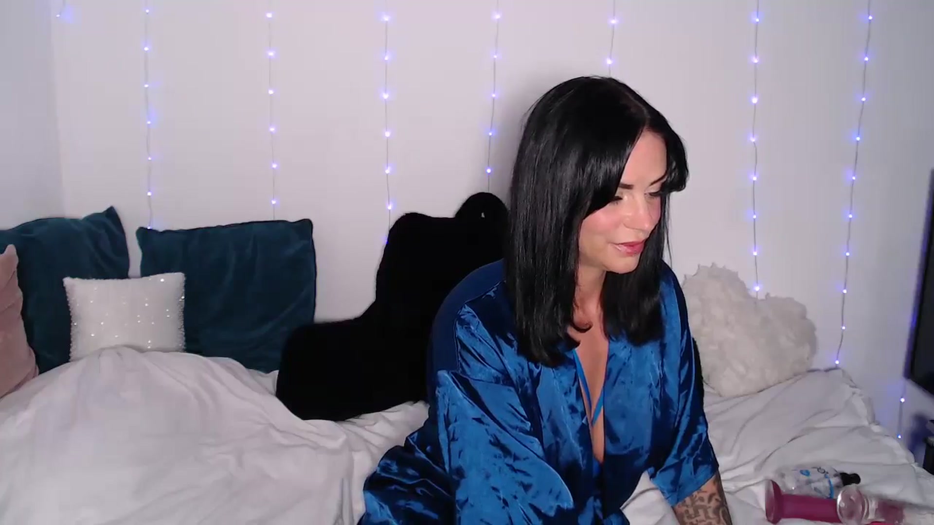 Gallery image thumbnail from Xbabe_Skyler's myfreecams stream on, 06/29/2024, 12:45 image 18 of 20