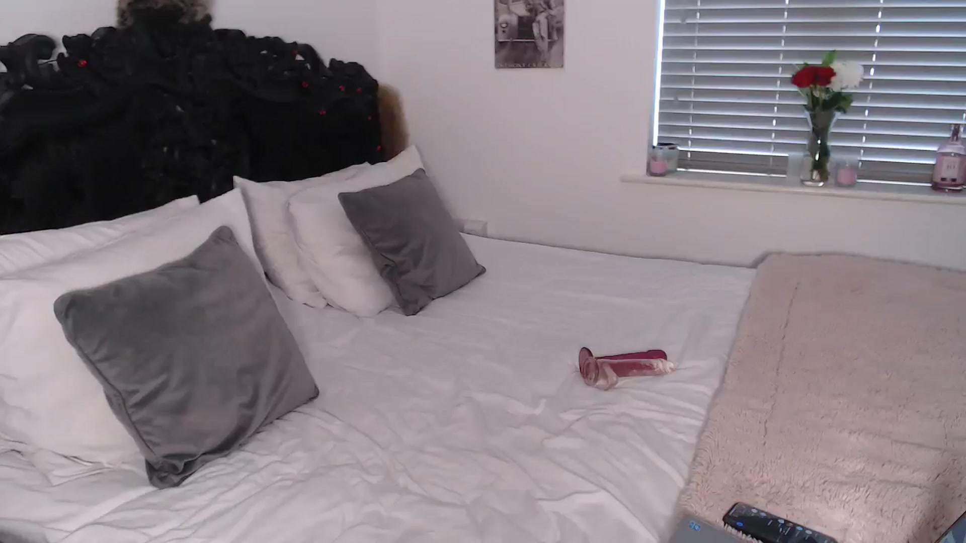 Gallery image thumbnail from Xbabe_Skyler's myfreecams stream on, 04/10/2025, 12:15 image 19 of 20