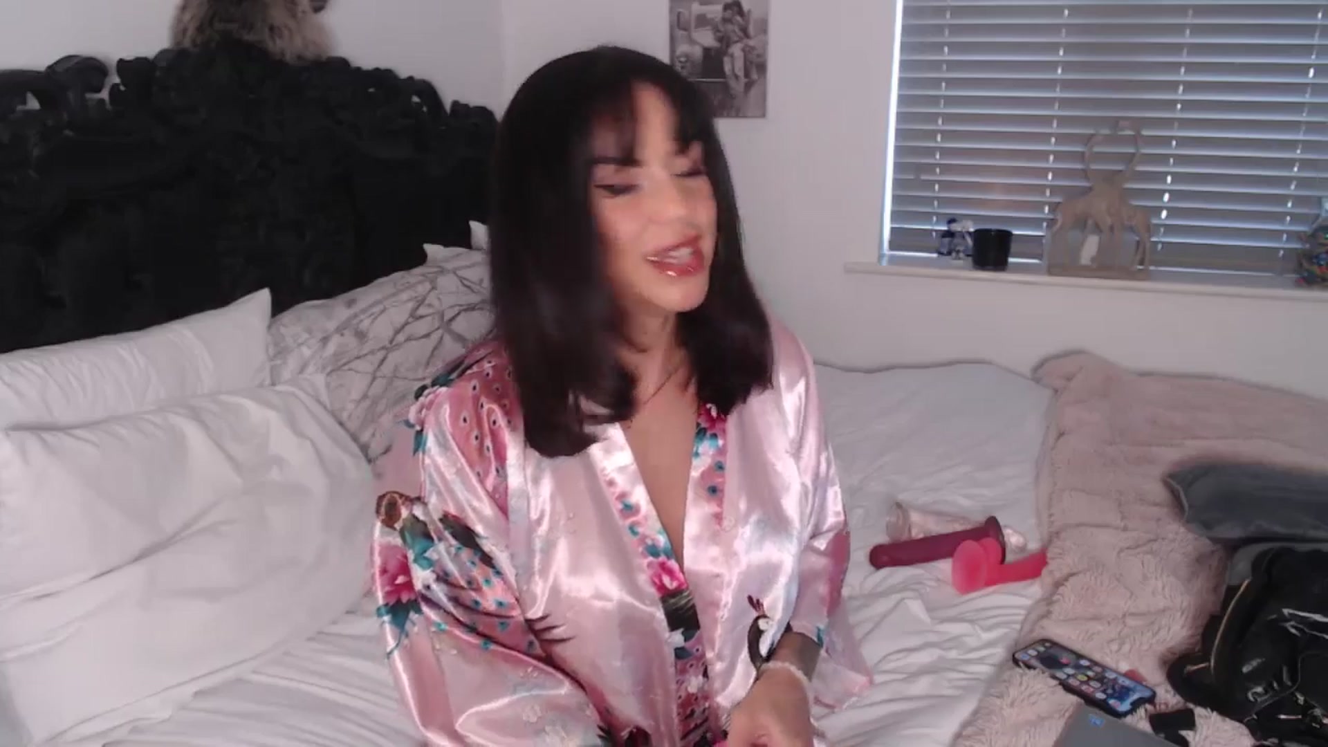 Gallery image thumbnail from Xbabe_Skyler's myfreecams stream on, 09/24/2025, 12:54 image 20 of 20