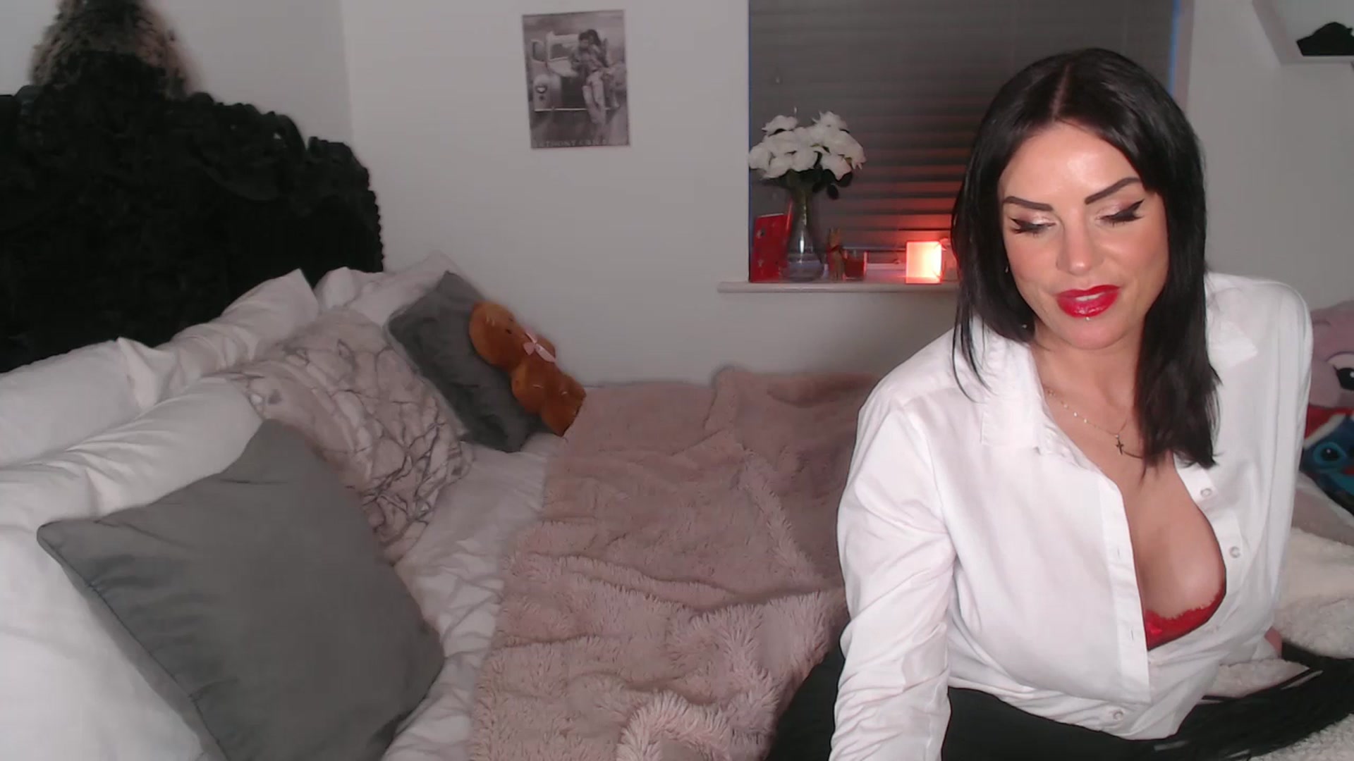 Gallery image thumbnail from Xbabe_Skyler's myfreecams stream on, 12/22/2025, 16:05 image 13 of 20