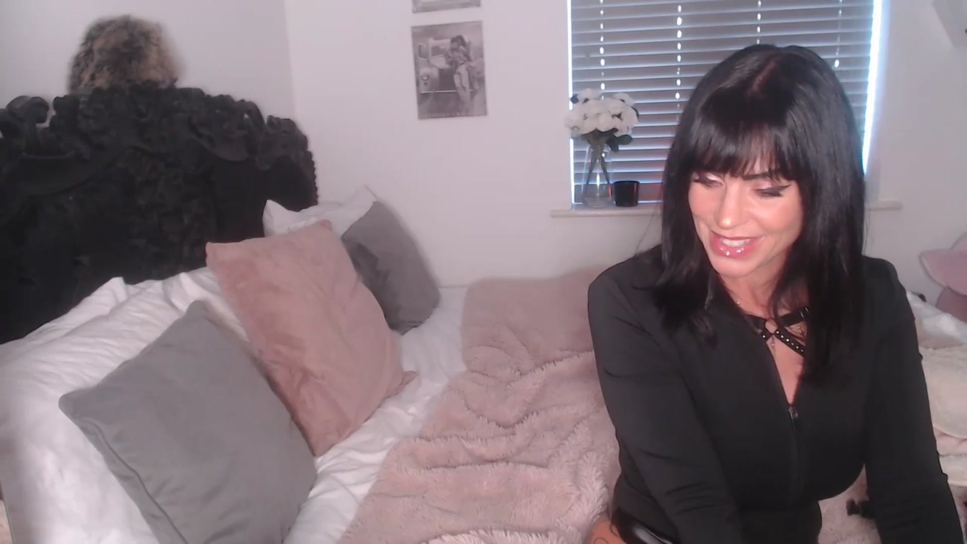 Gallery image thumbnail from Xbabe_Skyler's myfreecams stream on, 03/04/2026, 12:57 image 6 of 20