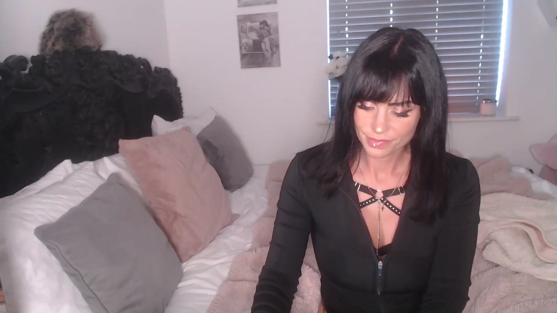 Gallery image thumbnail from Xbabe_Skyler's myfreecams stream on, 03/04/2026, 12:57 image 16 of 20