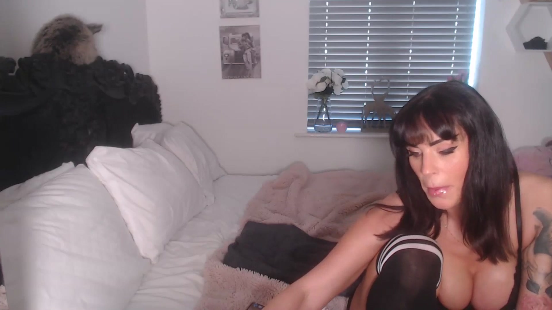 Gallery image thumbnail from Xbabe_Skyler's myfreecams stream on, 04/20/2026, 11:59 image 4 of 20