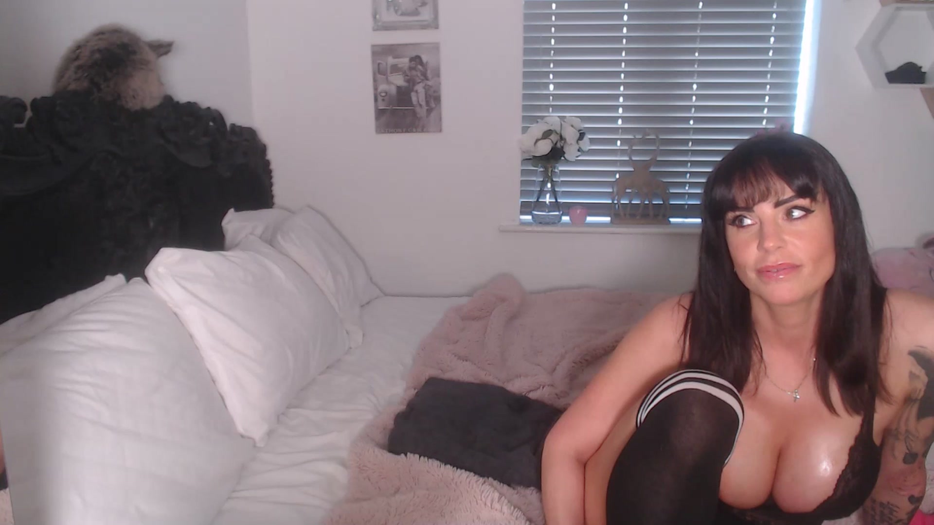 Gallery image thumbnail from Xbabe_Skyler's myfreecams stream on, 04/20/2026, 11:59 image 13 of 20