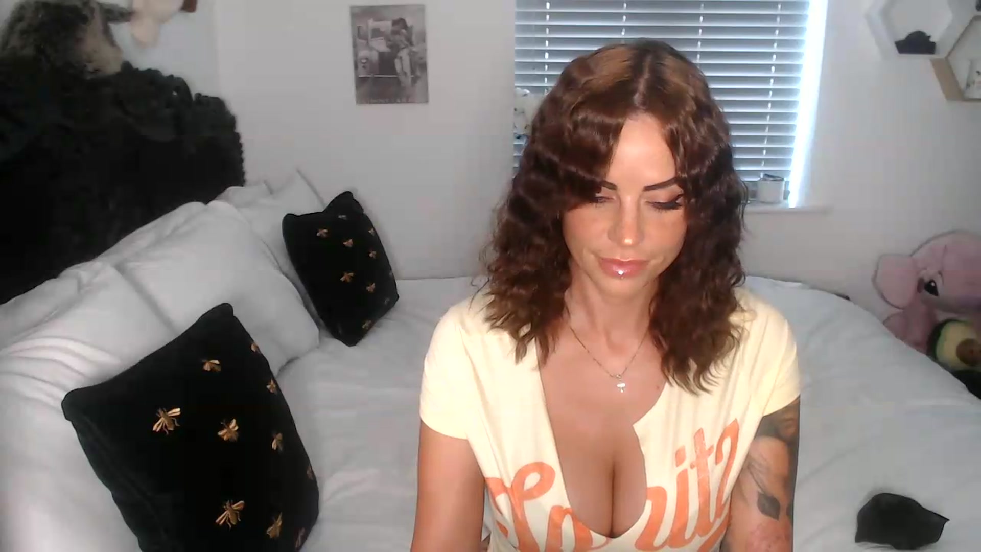 Gallery image thumbnail from Xbabe_Skyler's myfreecams stream on, 06/29/2026, 14:06 image 17 of 20