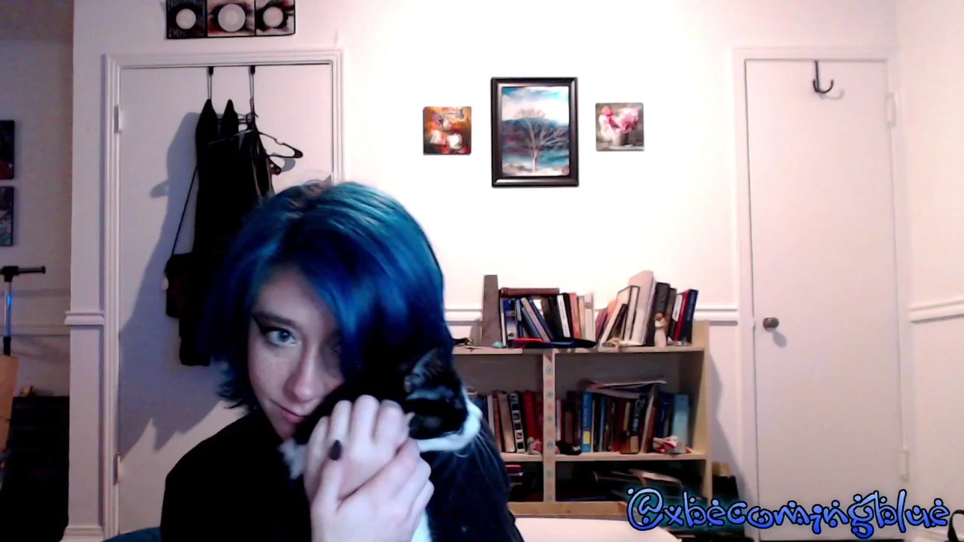 Gallery image thumbnail from Xbecomingblue's myfreecams stream on, 05/11/2025, 07:11 image 16 of 20