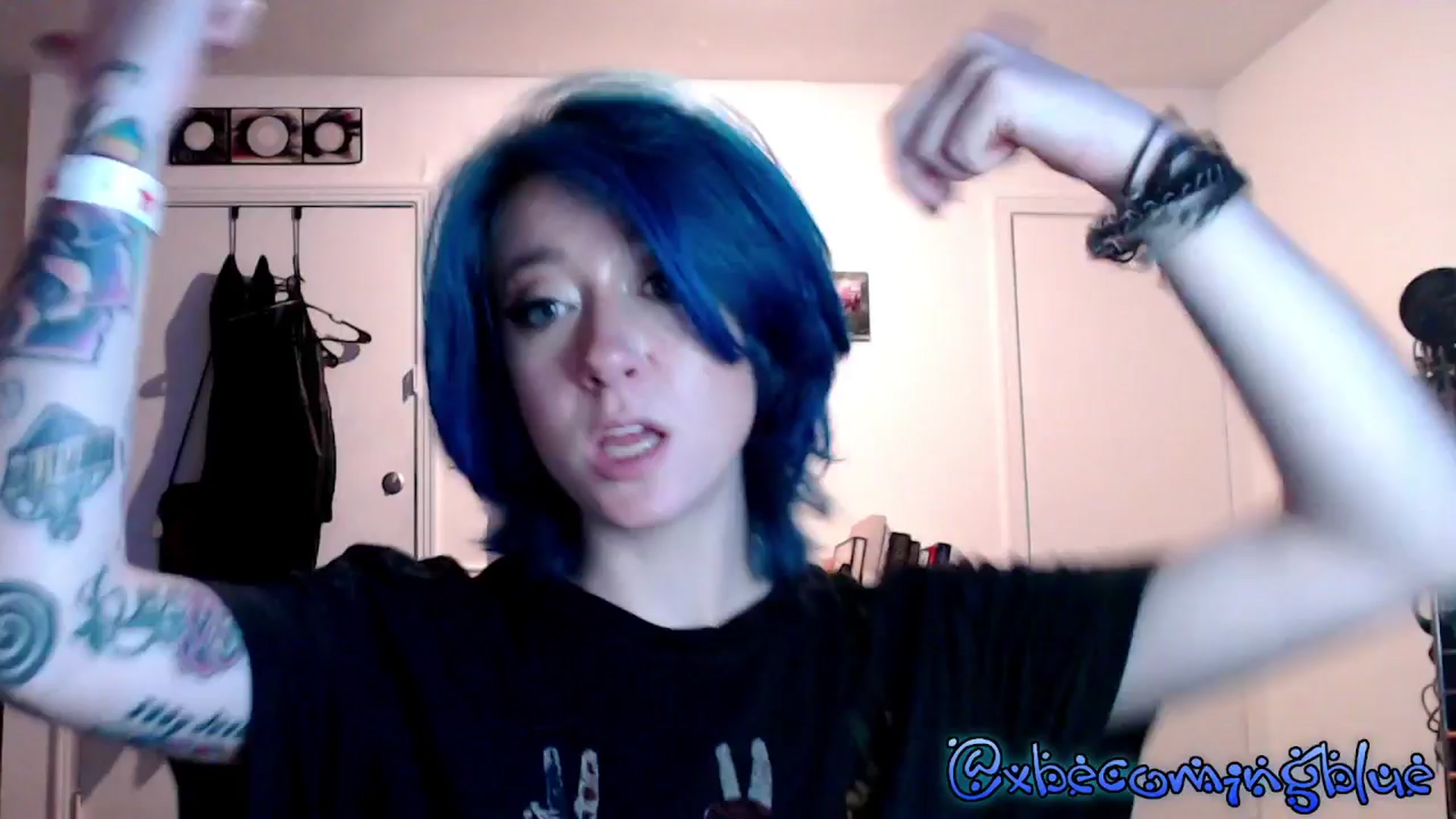 Gallery image thumbnail from Xbecomingblue's myfreecams stream on, 05/11/2025, 07:11 image 1 of 20