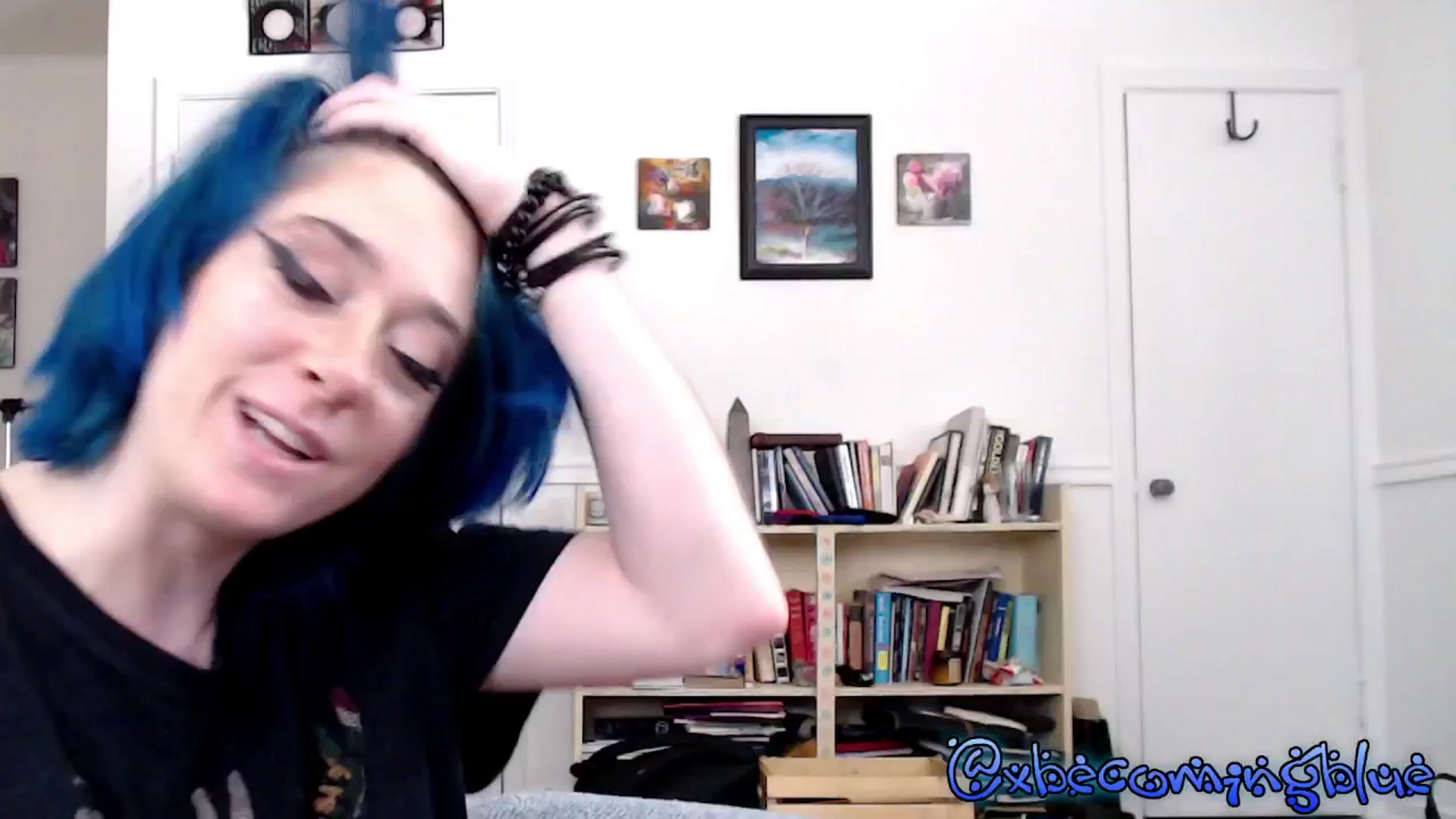 Gallery image thumbnail from Xbecomingblue's myfreecams stream on, 05/11/2025, 16:03 image 14 of 20