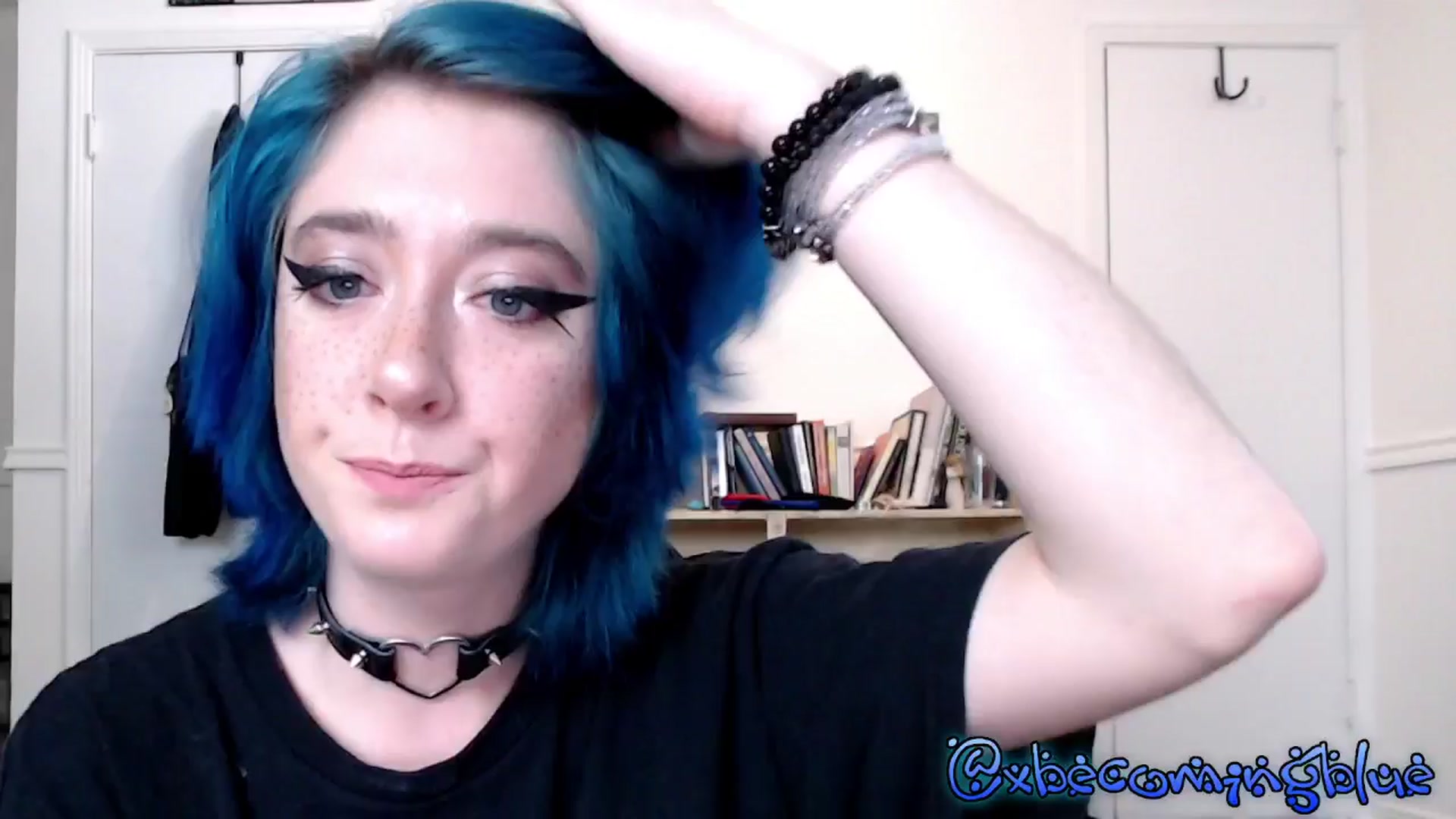 Gallery image thumbnail from Xbecomingblue's myfreecams stream on, 05/12/2025, 20:19 image 7 of 20