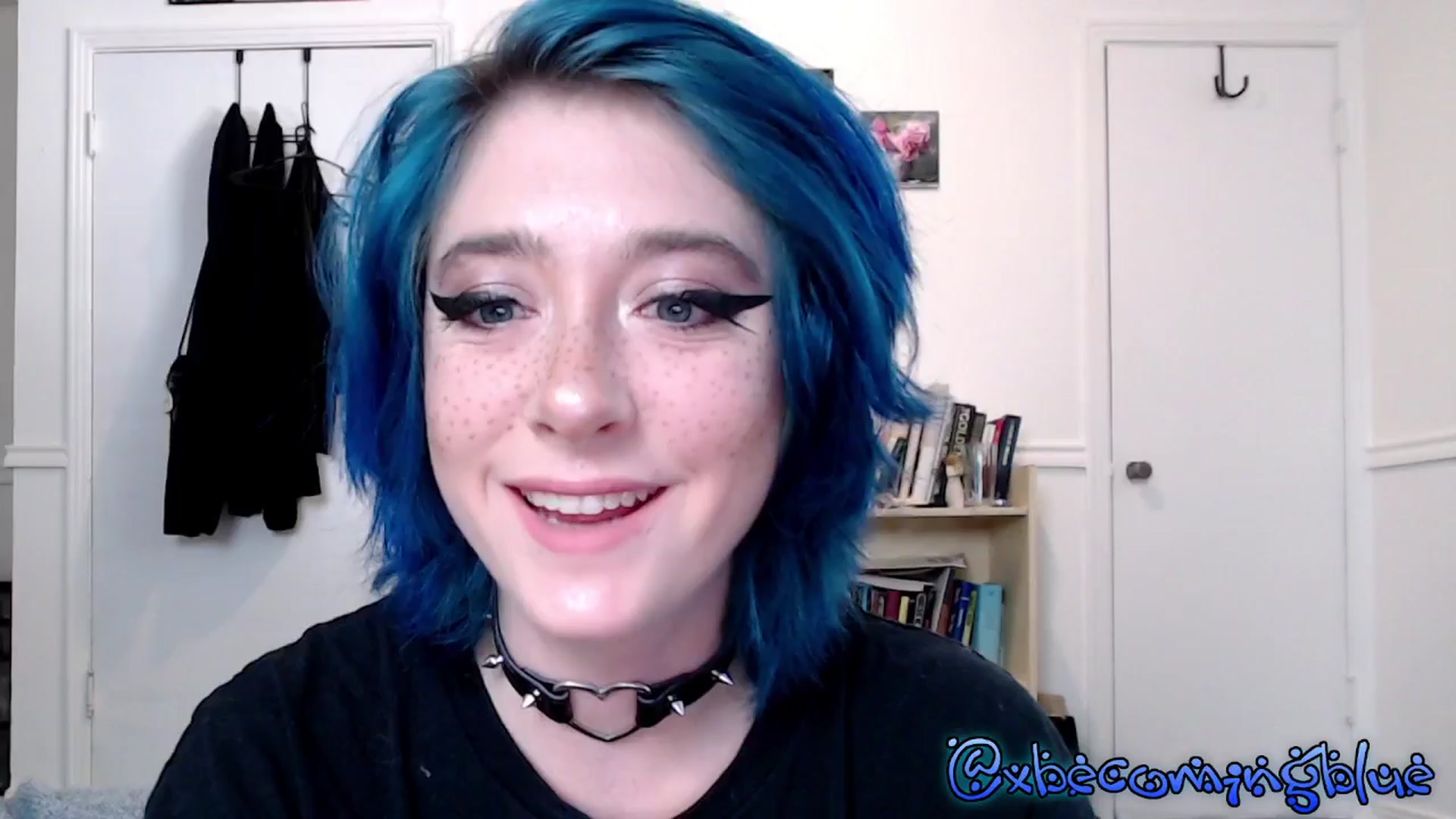 Gallery image thumbnail from Xbecomingblue's myfreecams stream on, 05/12/2025, 20:19 image 1 of 20