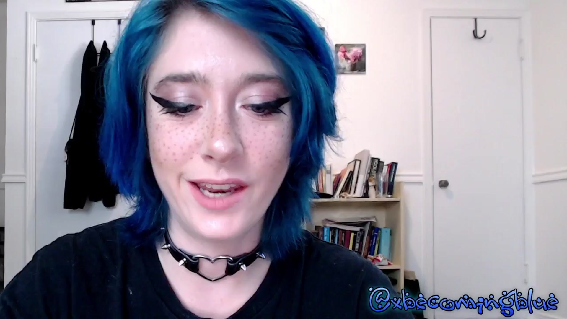Gallery image thumbnail from Xbecomingblue's myfreecams stream on, 05/12/2025, 20:19 image 11 of 20