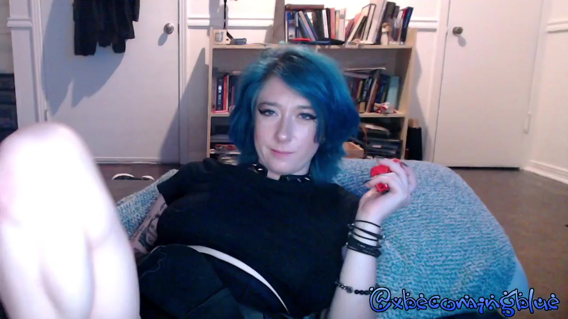 Gallery image thumbnail from Xbecomingblue's myfreecams stream on, 05/13/2025, 05:47 image 3 of 20