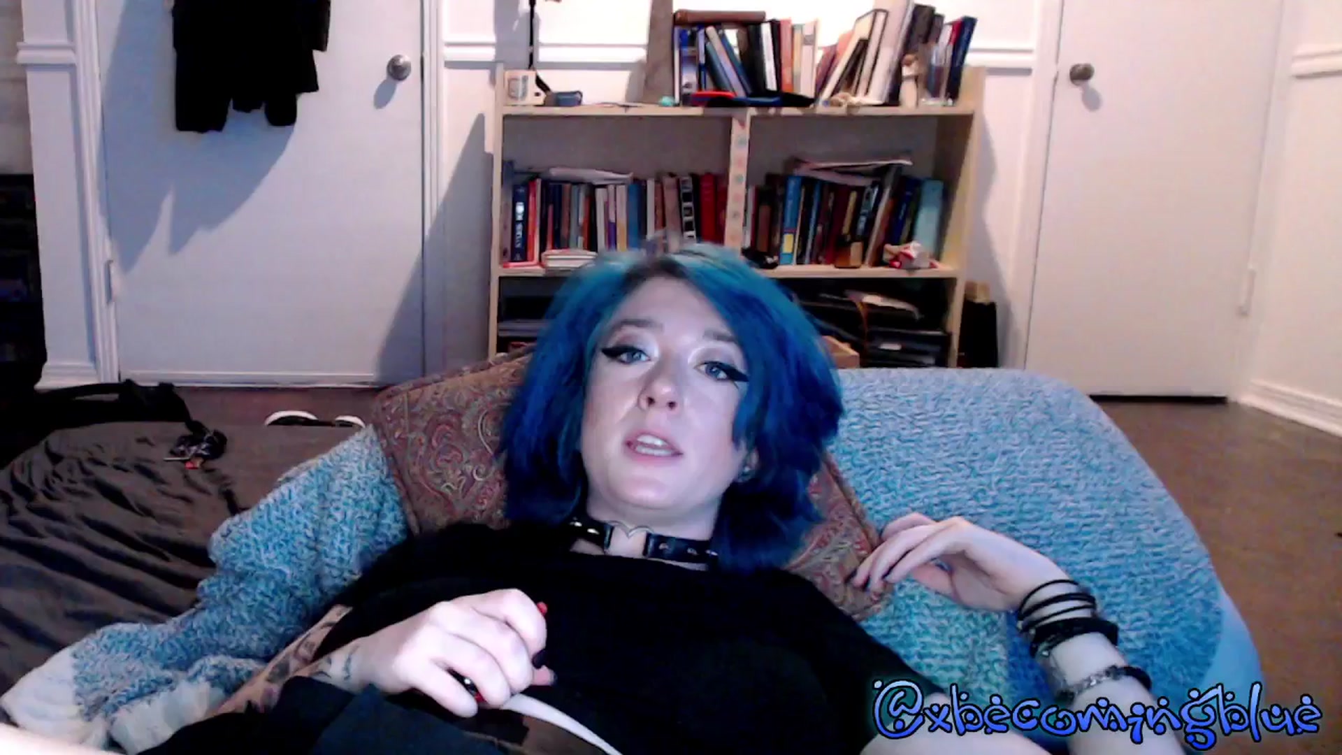 Gallery image thumbnail from Xbecomingblue's myfreecams stream on, 05/13/2025, 05:47 image 4 of 20
