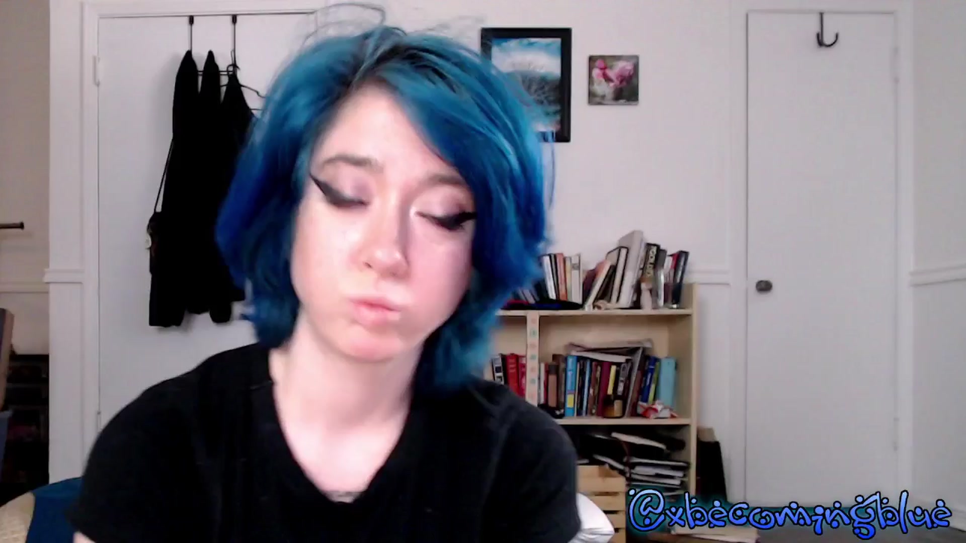 Gallery image thumbnail from Xbecomingblue's myfreecams stream on, 05/13/2025, 13:46 image 9 of 20