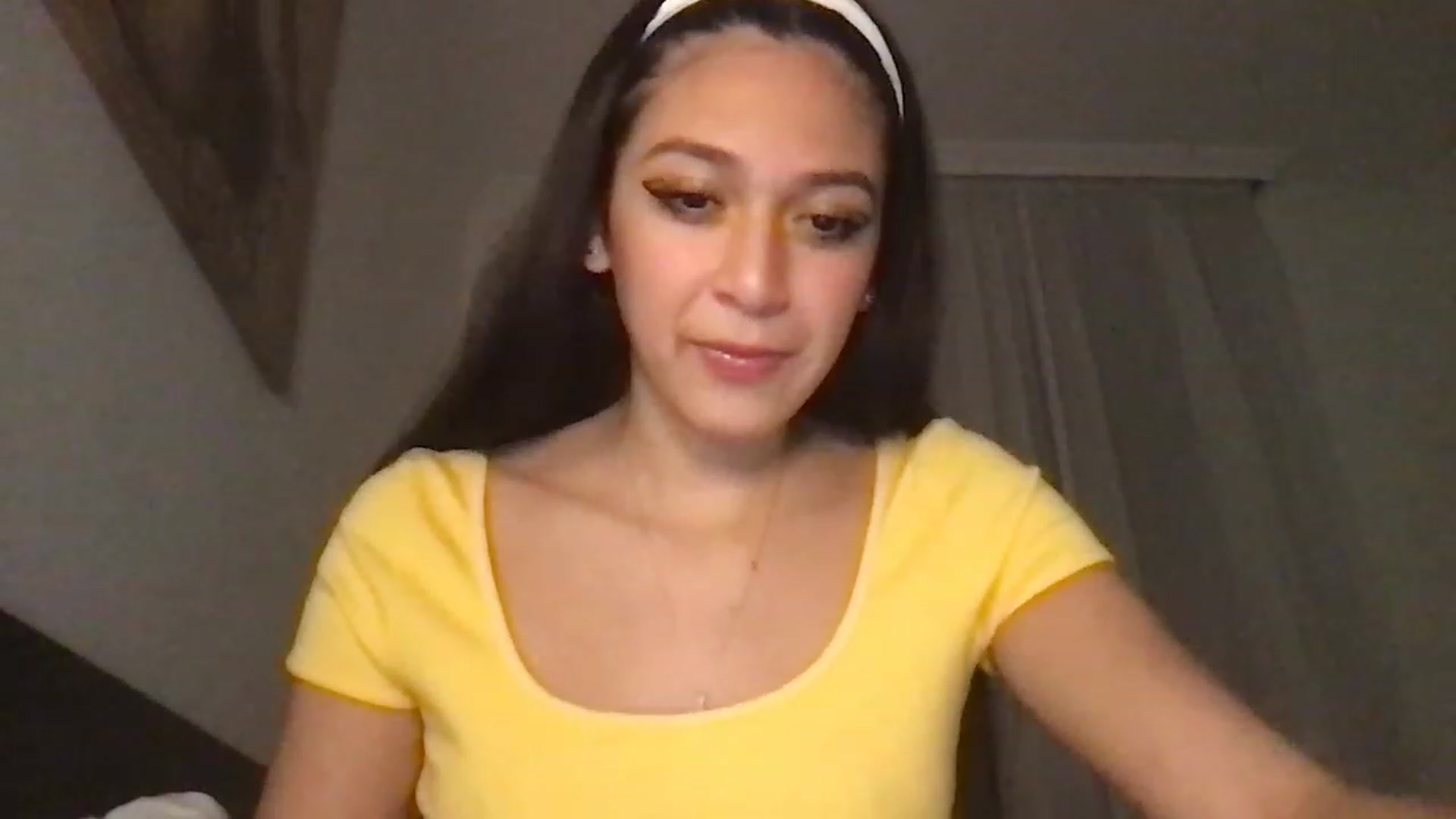 Gallery image thumbnail from XcatscontentX's myfreecams stream on, 11/16/2022, 18:49 image 3 of 20