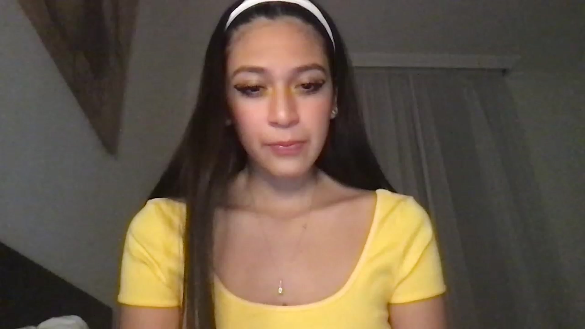 Gallery image thumbnail from XcatscontentX's myfreecams stream on, 11/16/2022, 18:49 image 4 of 20