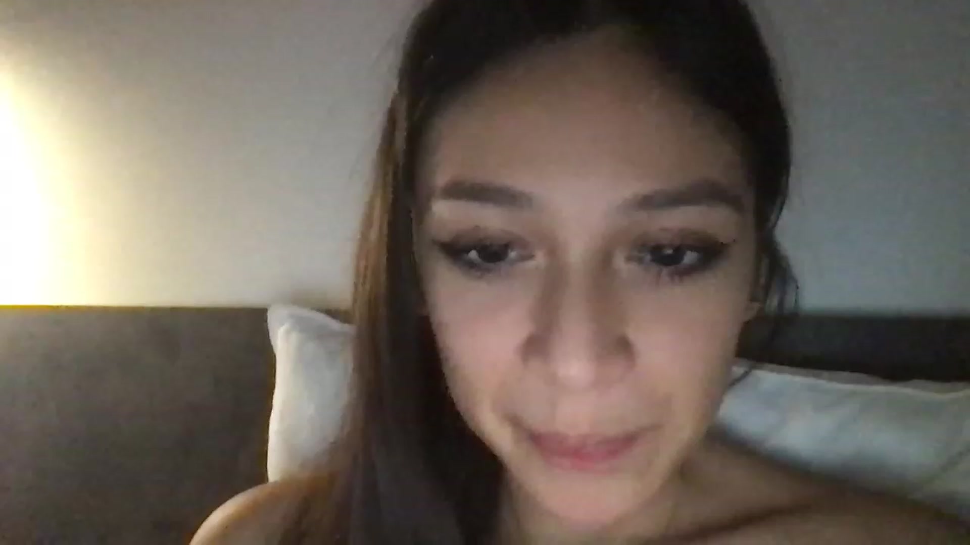Gallery image thumbnail from XcatscontentX's myfreecams stream on, 11/21/2022, 24:59 image 1 of 20