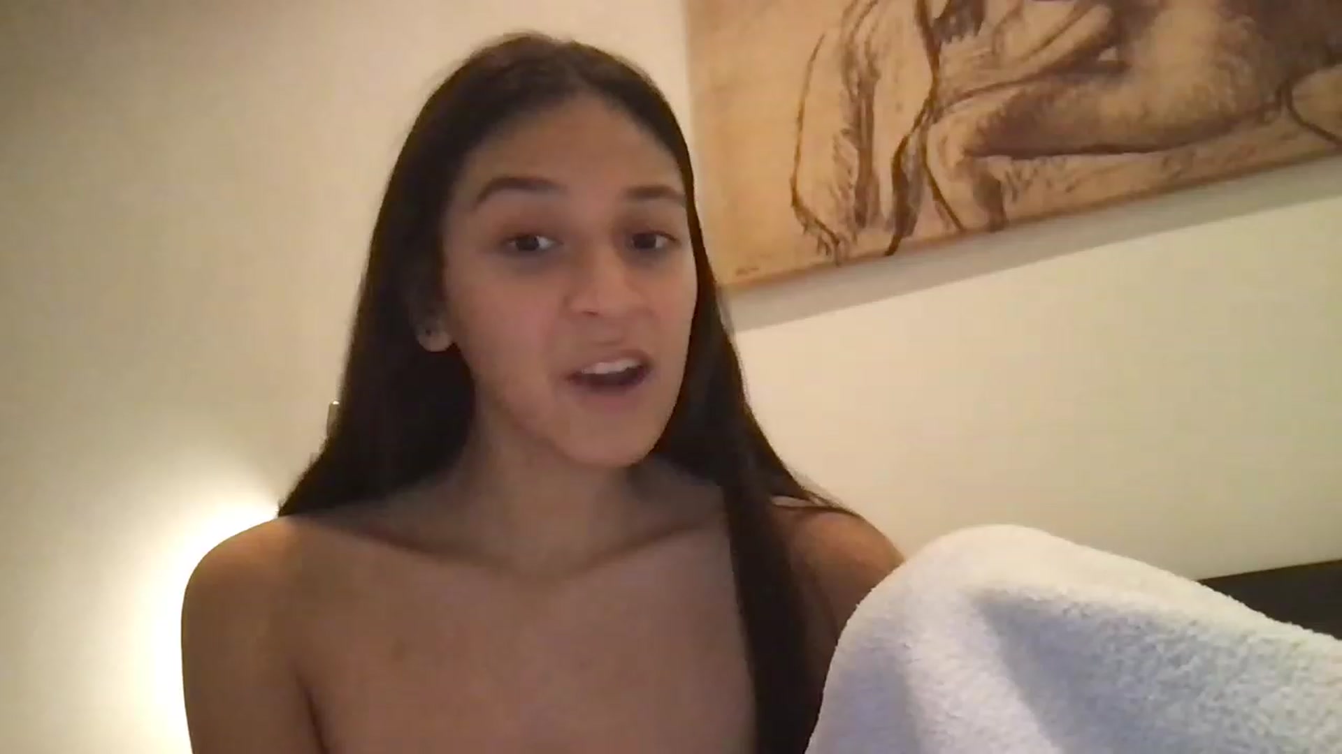 Gallery image thumbnail from XcatscontentX's myfreecams stream on, 12/07/2022, 20:07 image 2 of 20